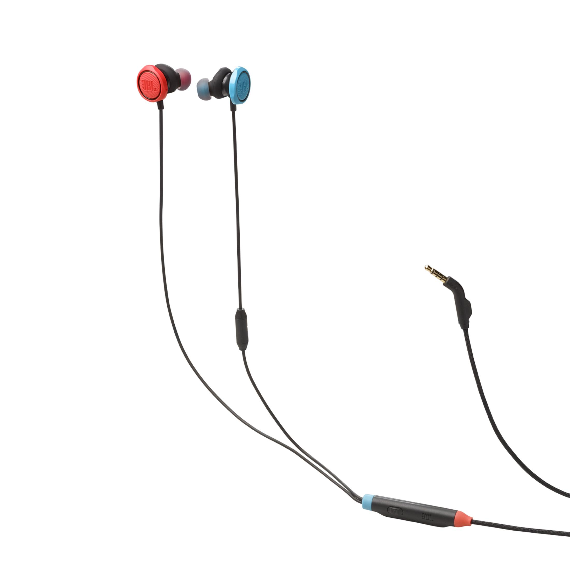 Rote und blaue JBL-Ohrhörer mit schwarzem Kabel und 3,5-mm-Stecker.