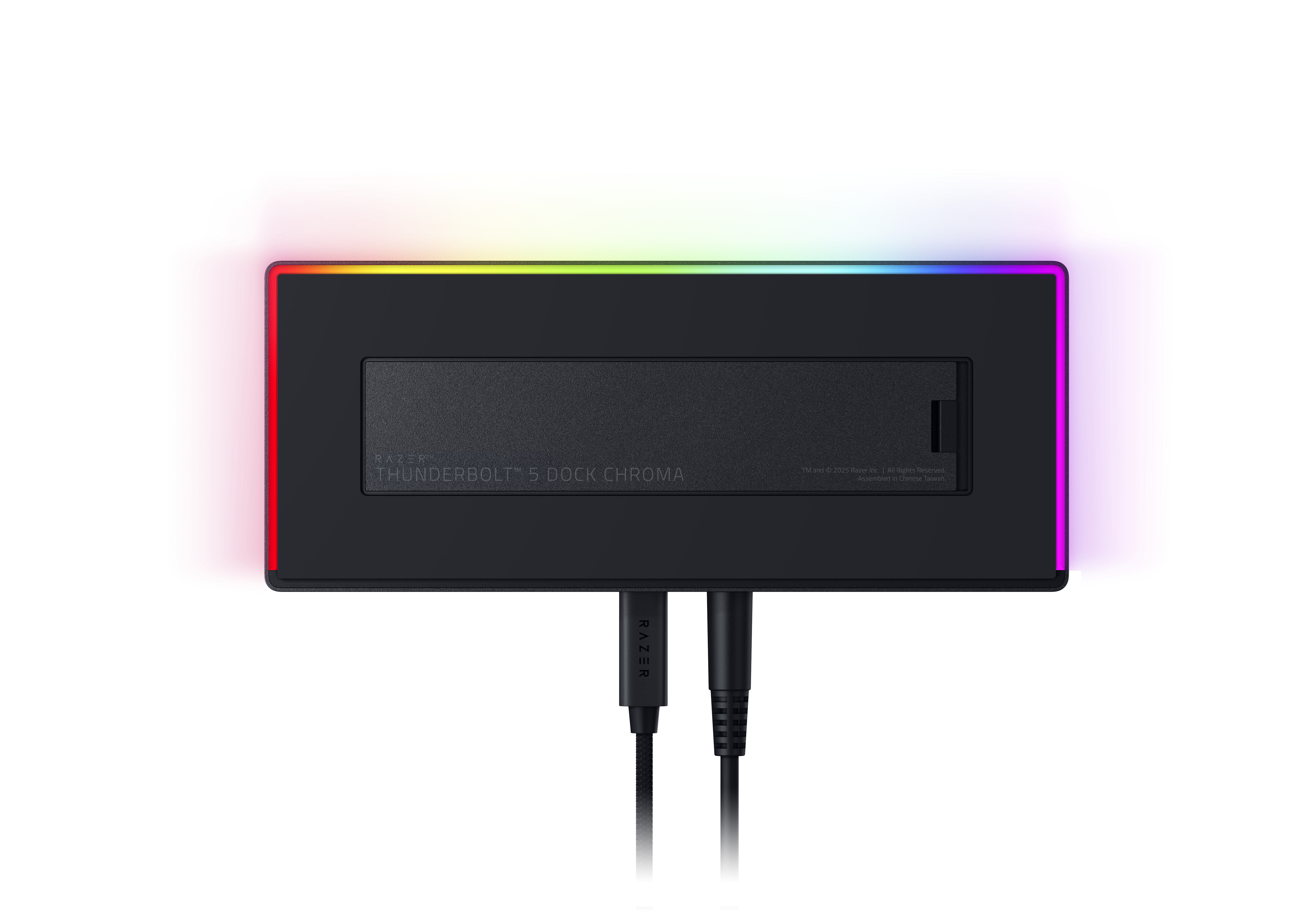 Schwarzer Razer Thunderbolt 5 Dock mit RGB-Beleuchtung und Kabeln.
