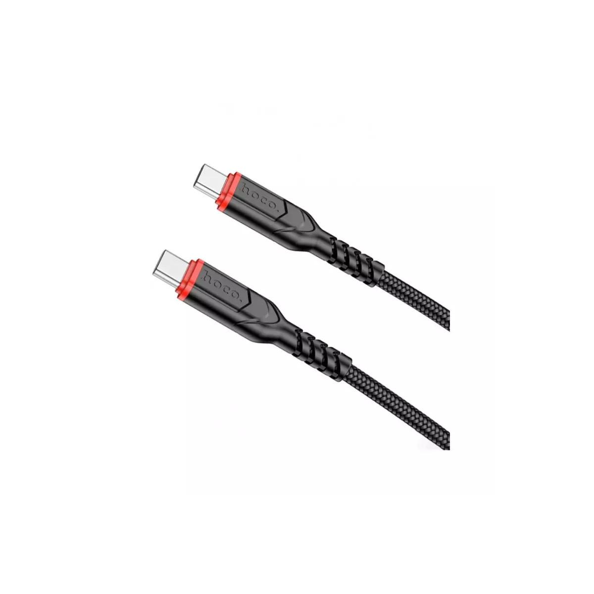 Konektöründe kırmızı detay bulunan iki siyah USB-C şarj kablosu.
