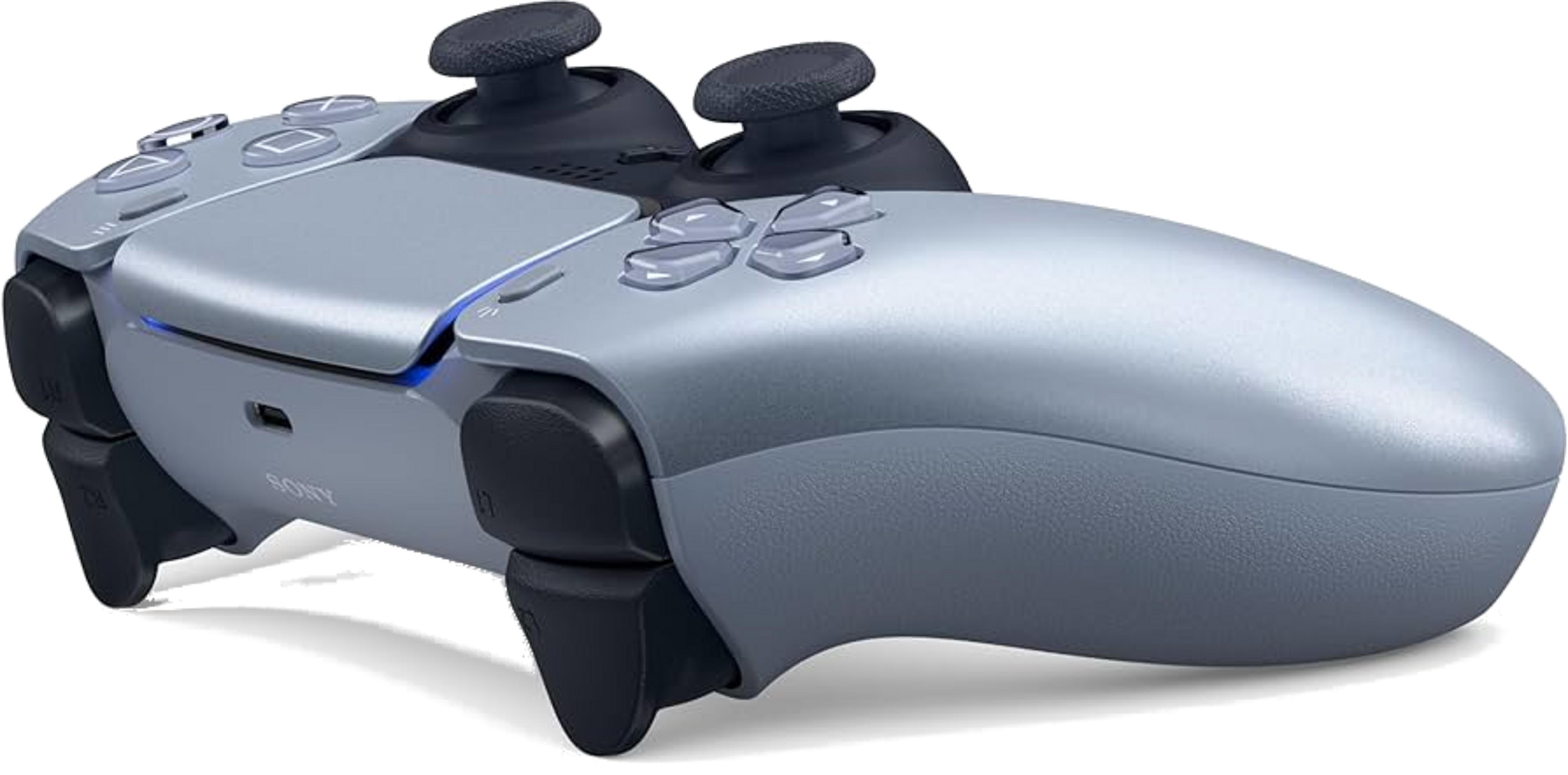 Szary kontroler PlayStation 5 z niebieskimi światłami akcentującymi.