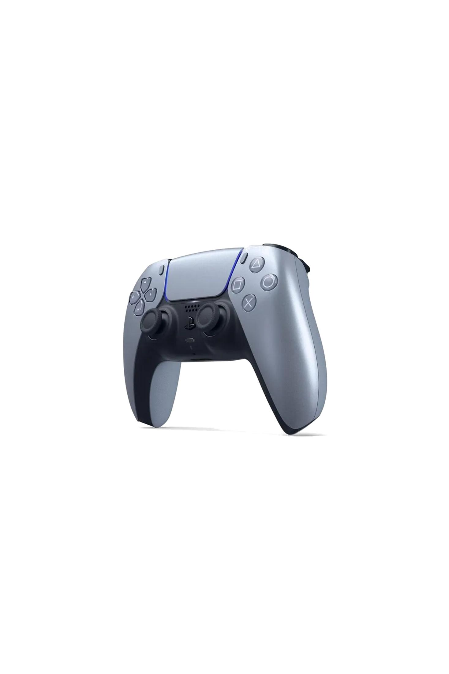 Srebrny i czarny kontroler PlayStation 5 na białym tle.