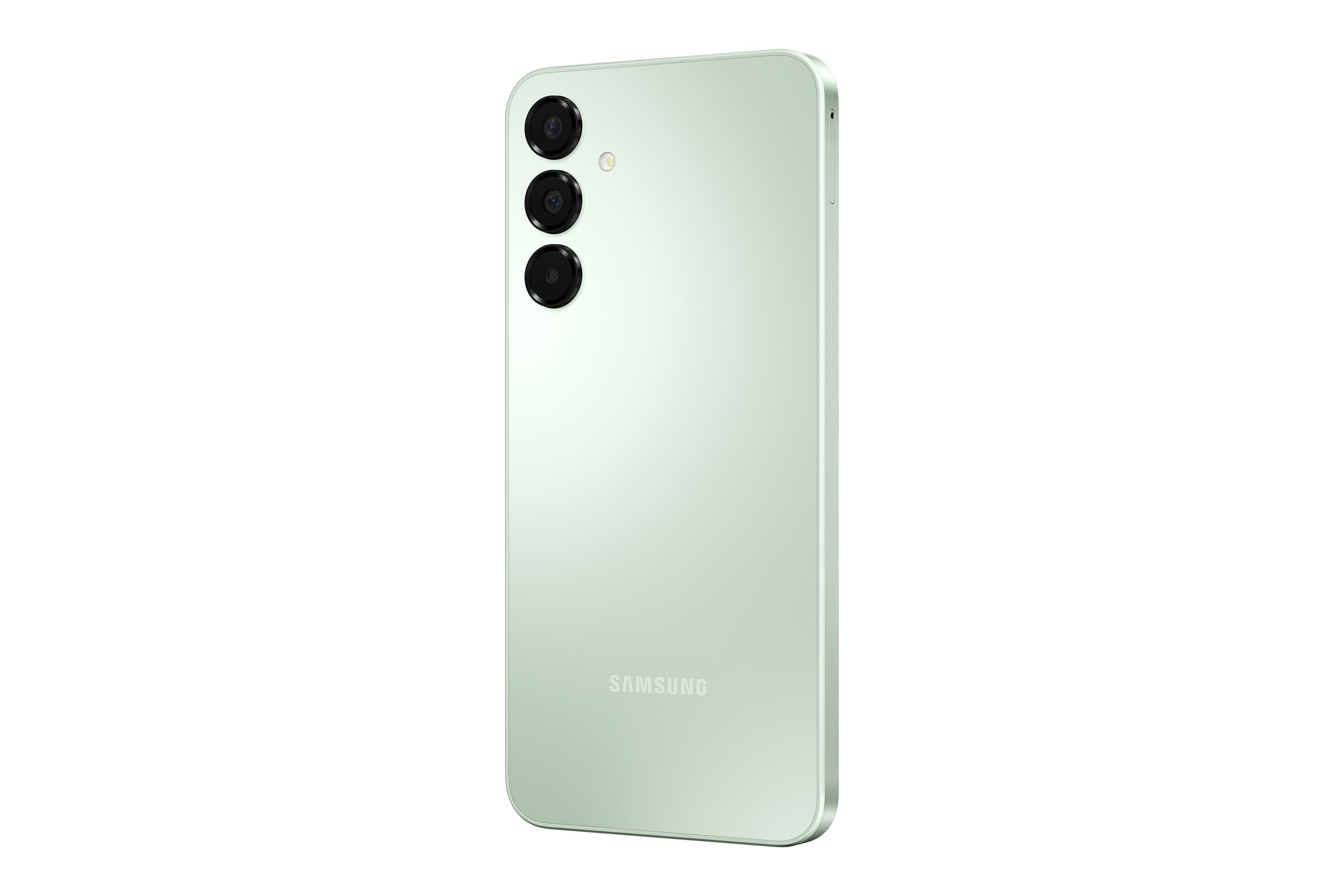 Üç kamera lensli açık yeşil Samsung akıllı telefonun arka görünümü.