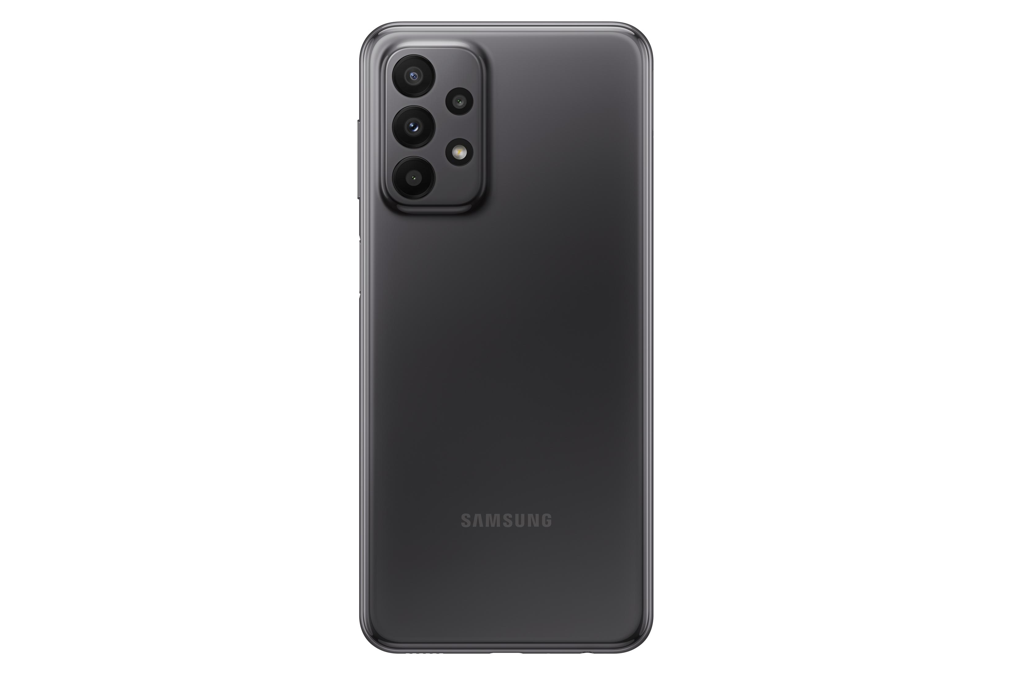 Dörtlü kamera kurulumuna sahip koyu renkli Samsung akıllı telefonun arkası.