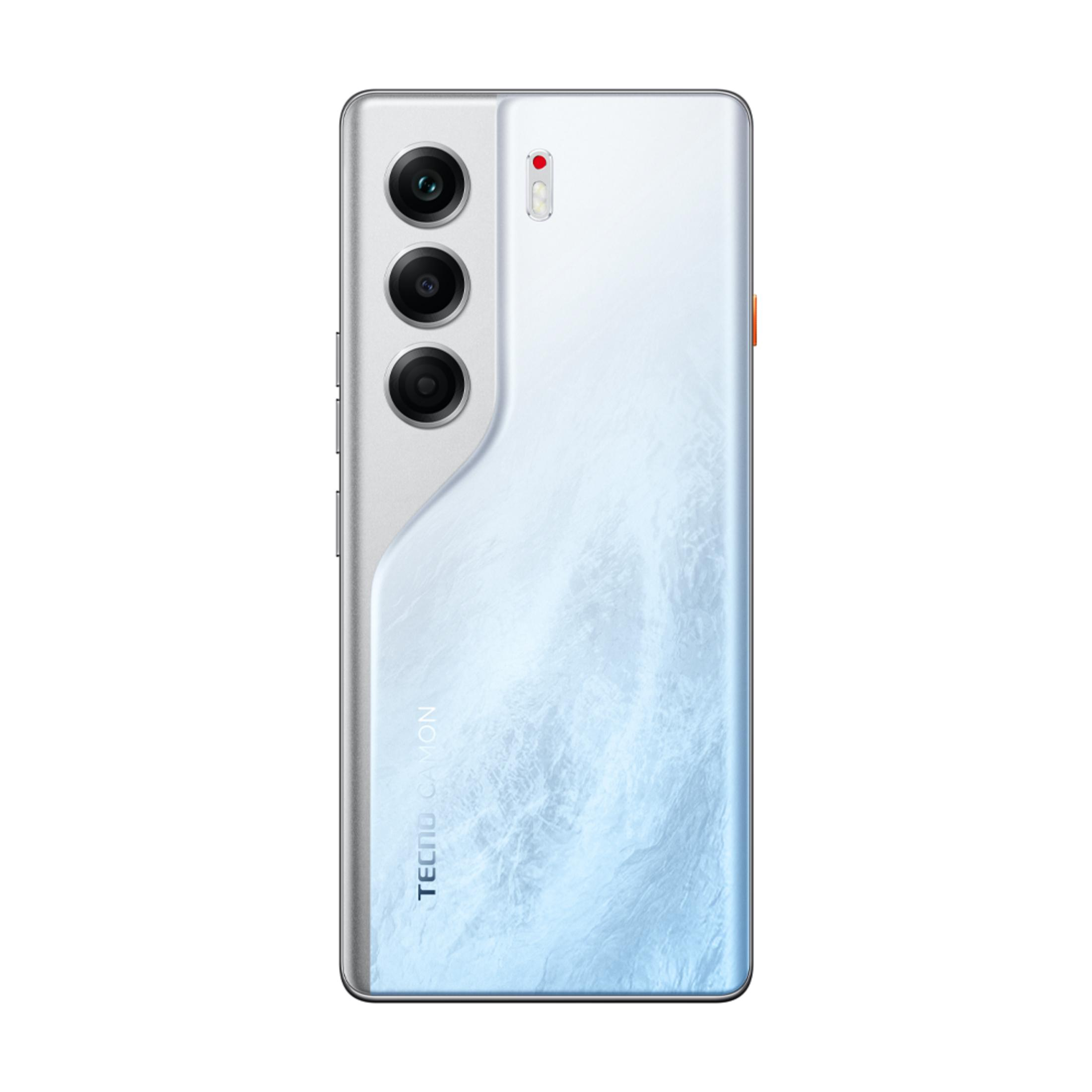 Üç kameralı beyaz akıllı telefonun arkası, mavi desenli.