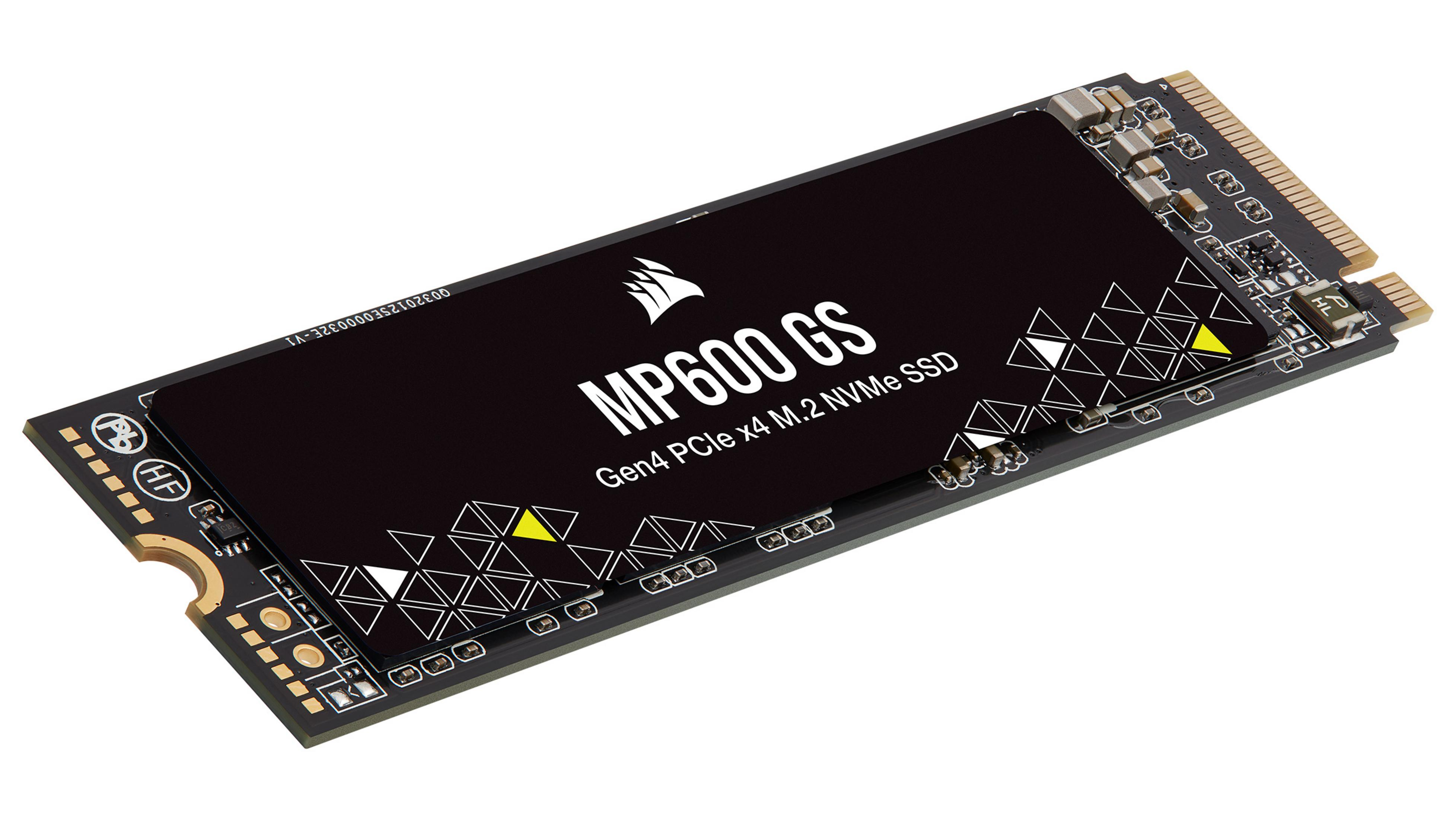 SSD Corsair MP600 GS M.2 NVMe con etiqueta negra y triángulos gráficos.