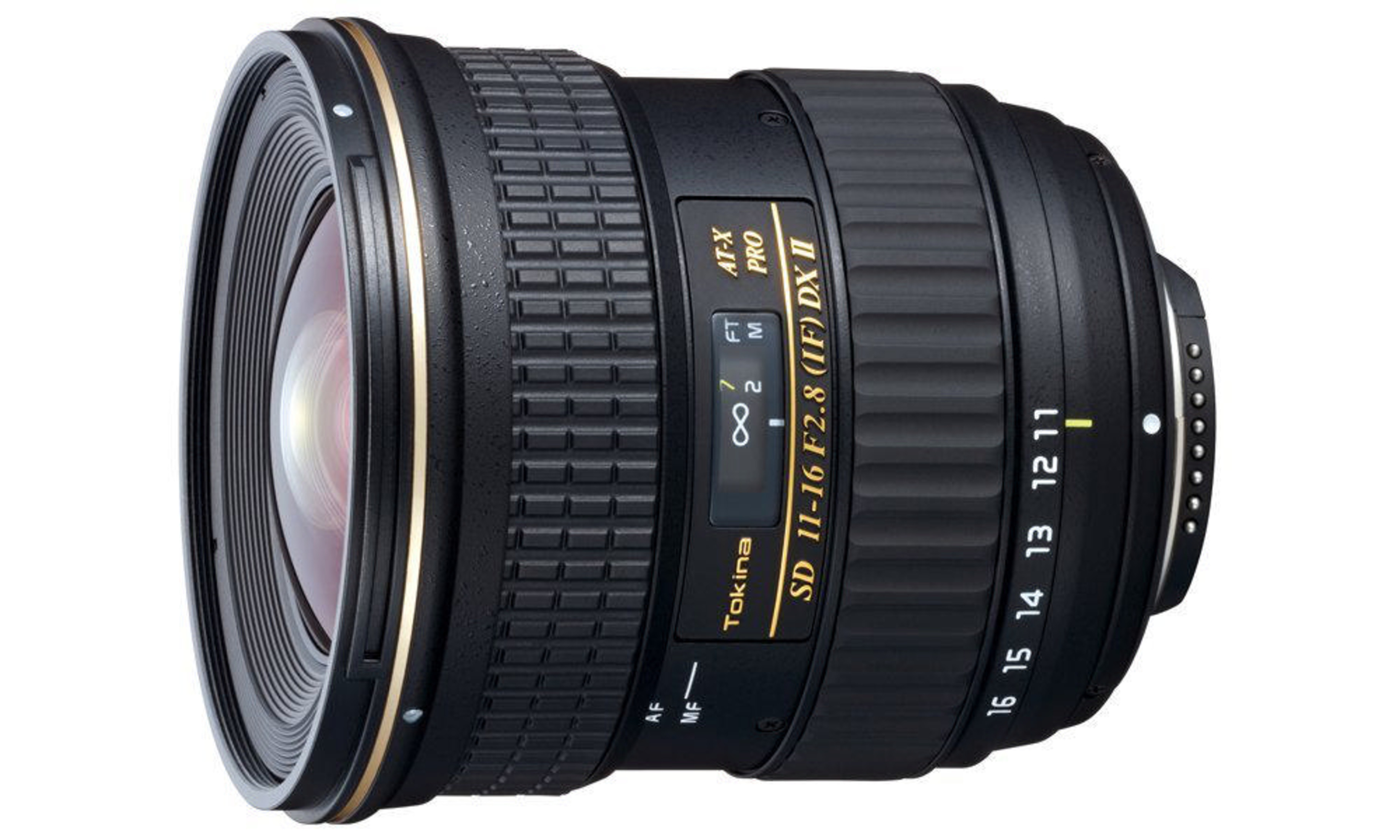 Ein Tokina AT-X PRO DX II 11-16mm f/2.8 Objektiv mit Fokus- und Blendenringen.