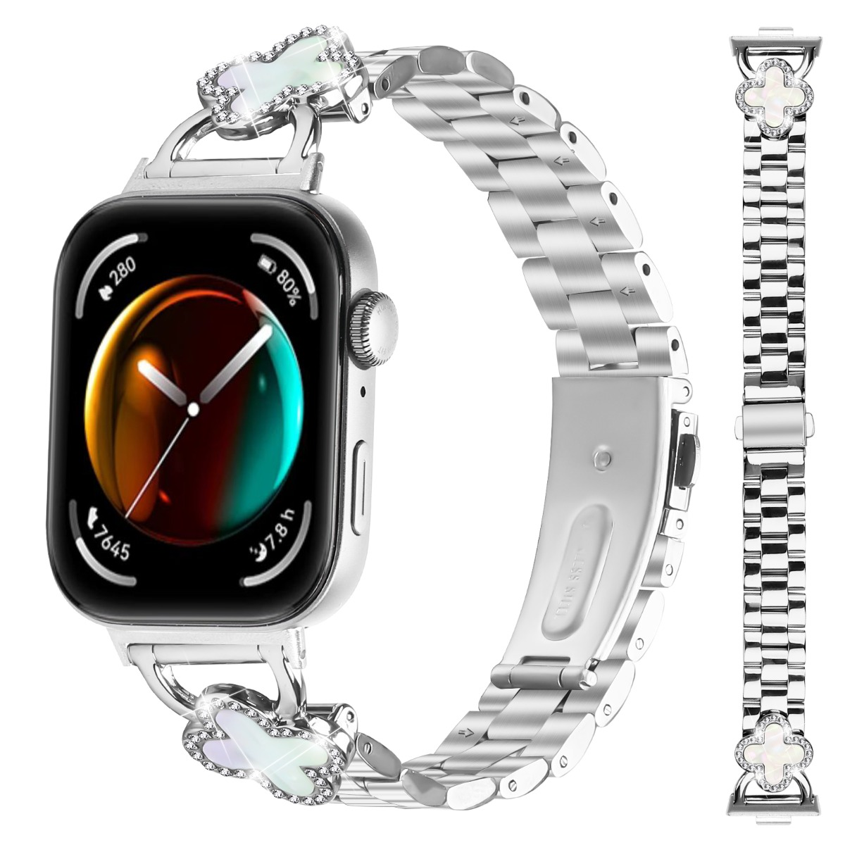 Cinturino argento per smartwatch con ciondolo quadrifoglio e cristalli.