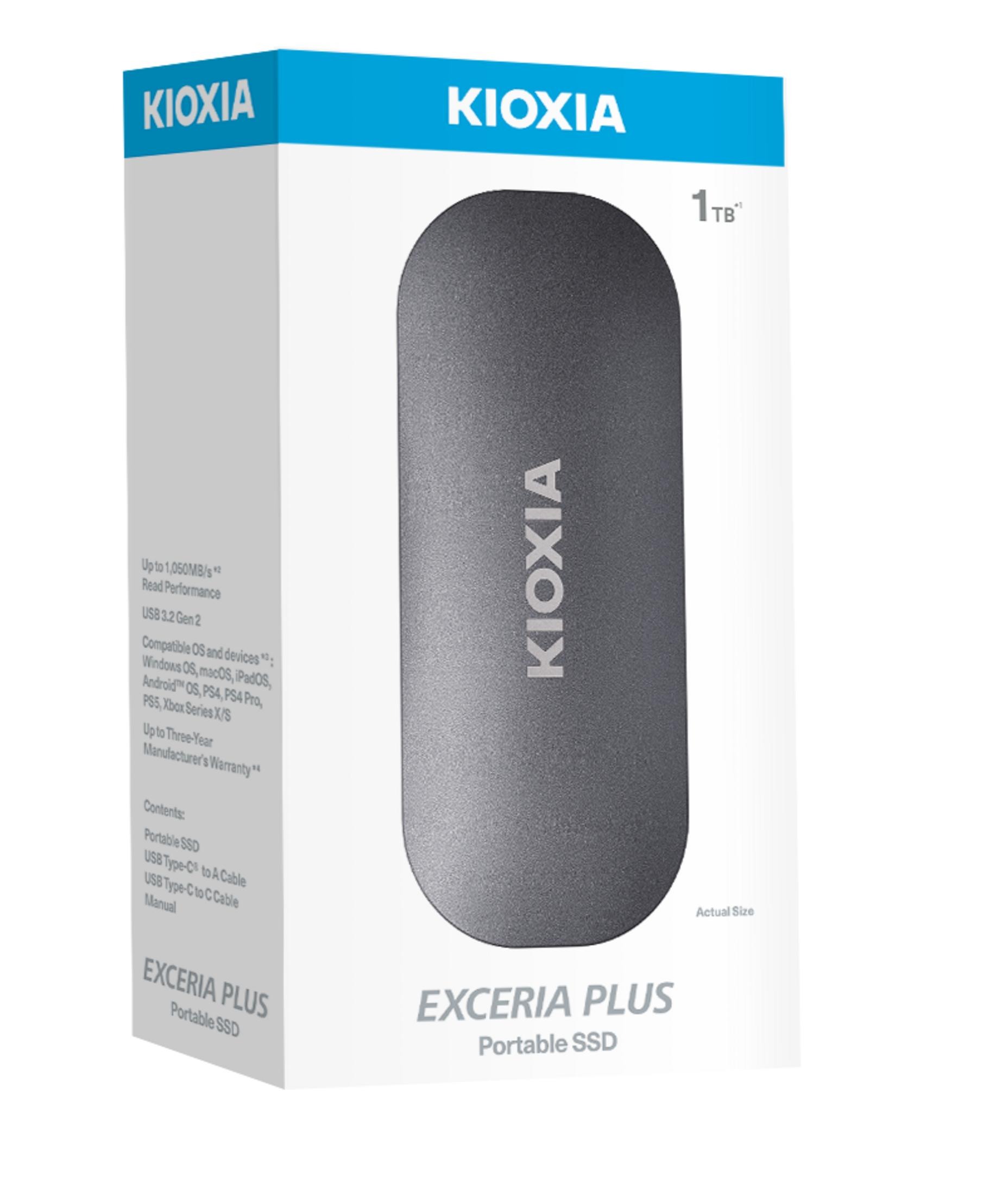 Przenośny dysk SSD Kioxia Exceria Plus 1TB w pudełku z kablem USB-C i instrukcją.