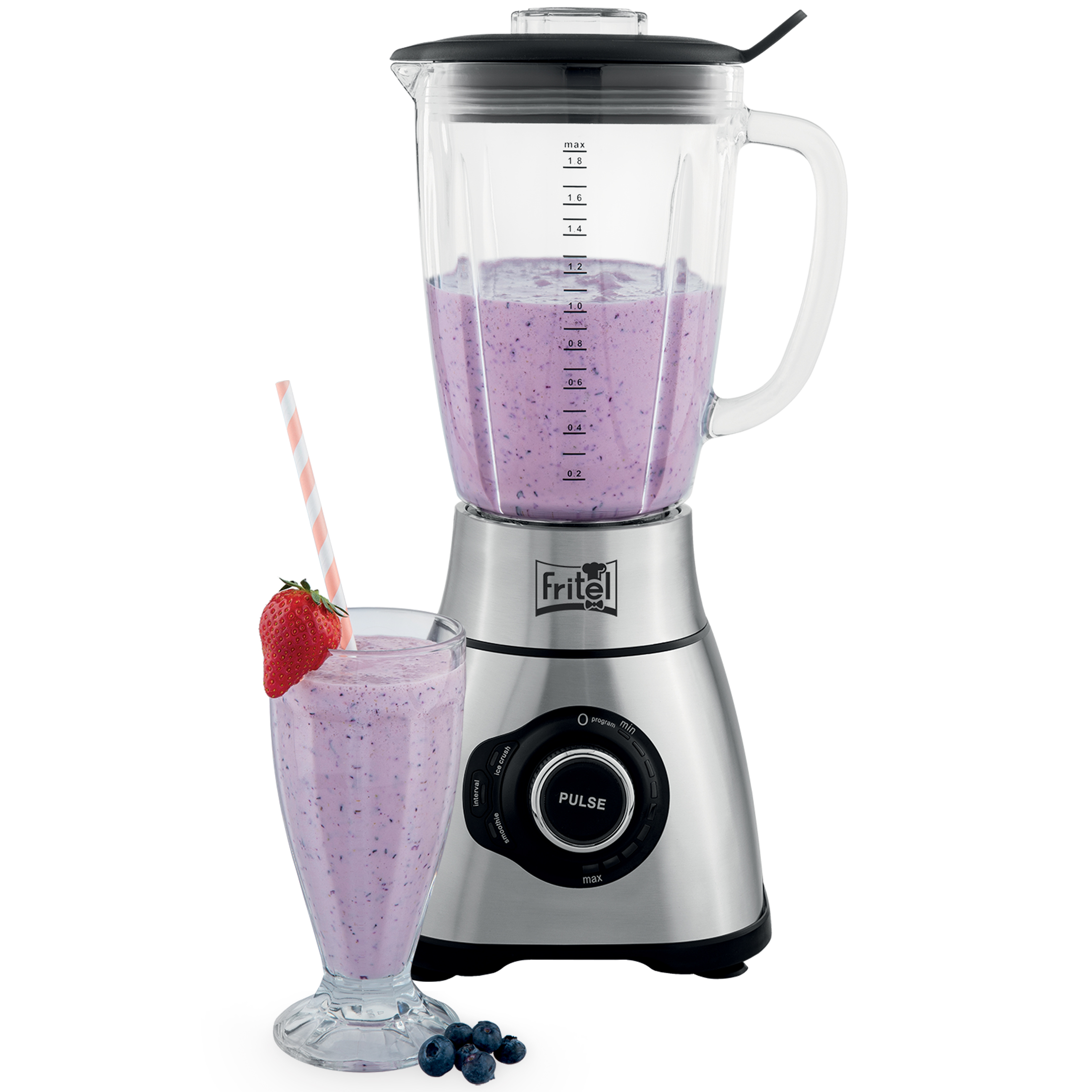 Een zilverkleurige blender met ernaast een glas smoothie, gegarneerd met een aardbei.