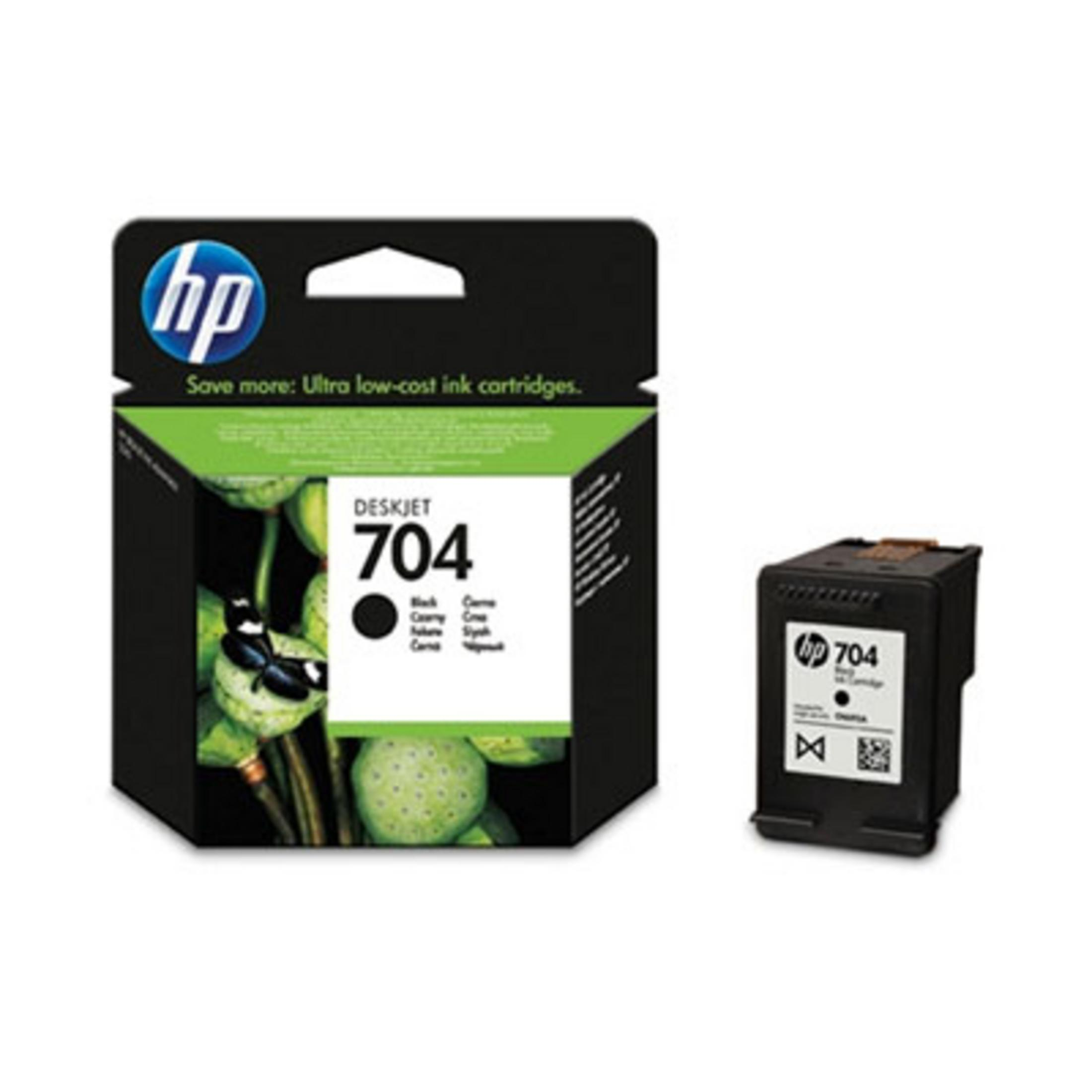 HP Deskjet 704 schwarze Tintenpatrone im Karton und einzeln.