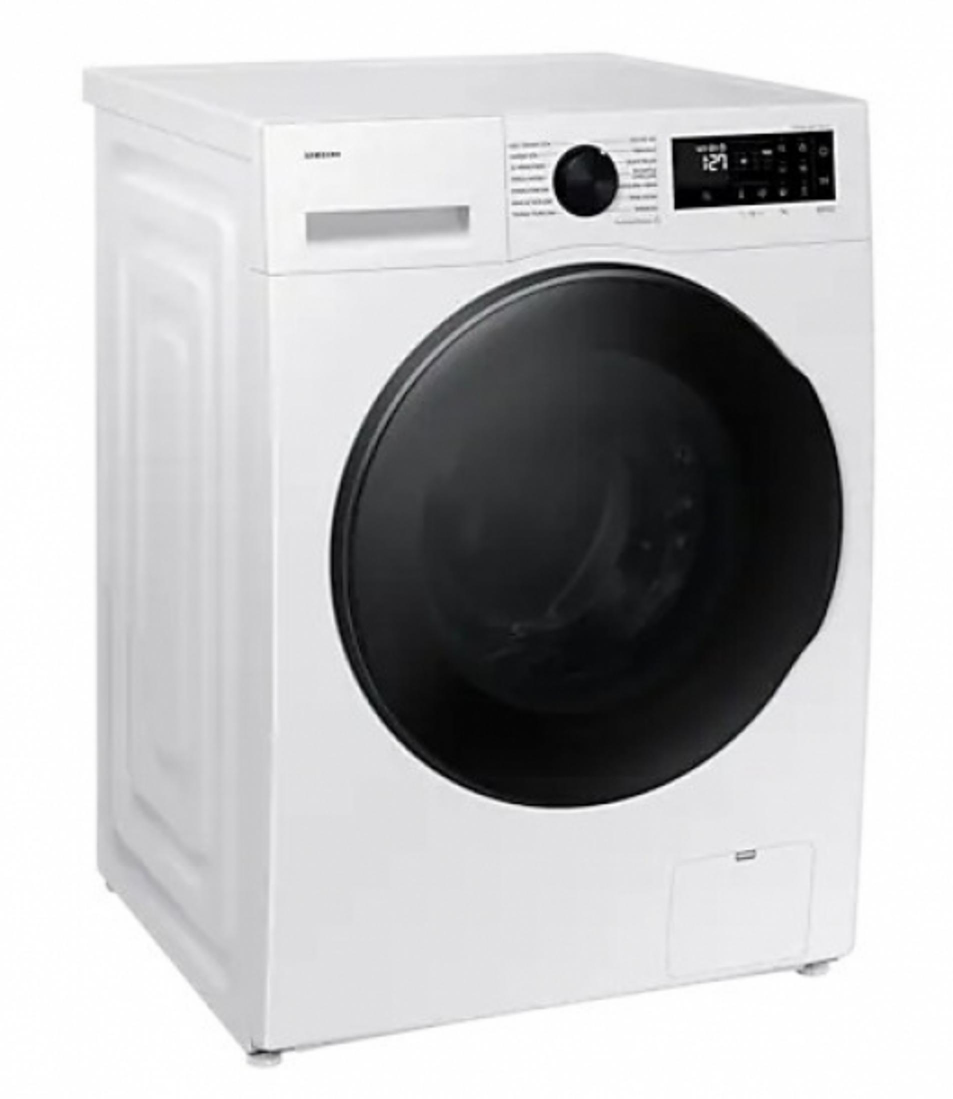 Siyah kapılı ve kontrol panelli beyaz önden yüklemeli çamaşır makinesi.