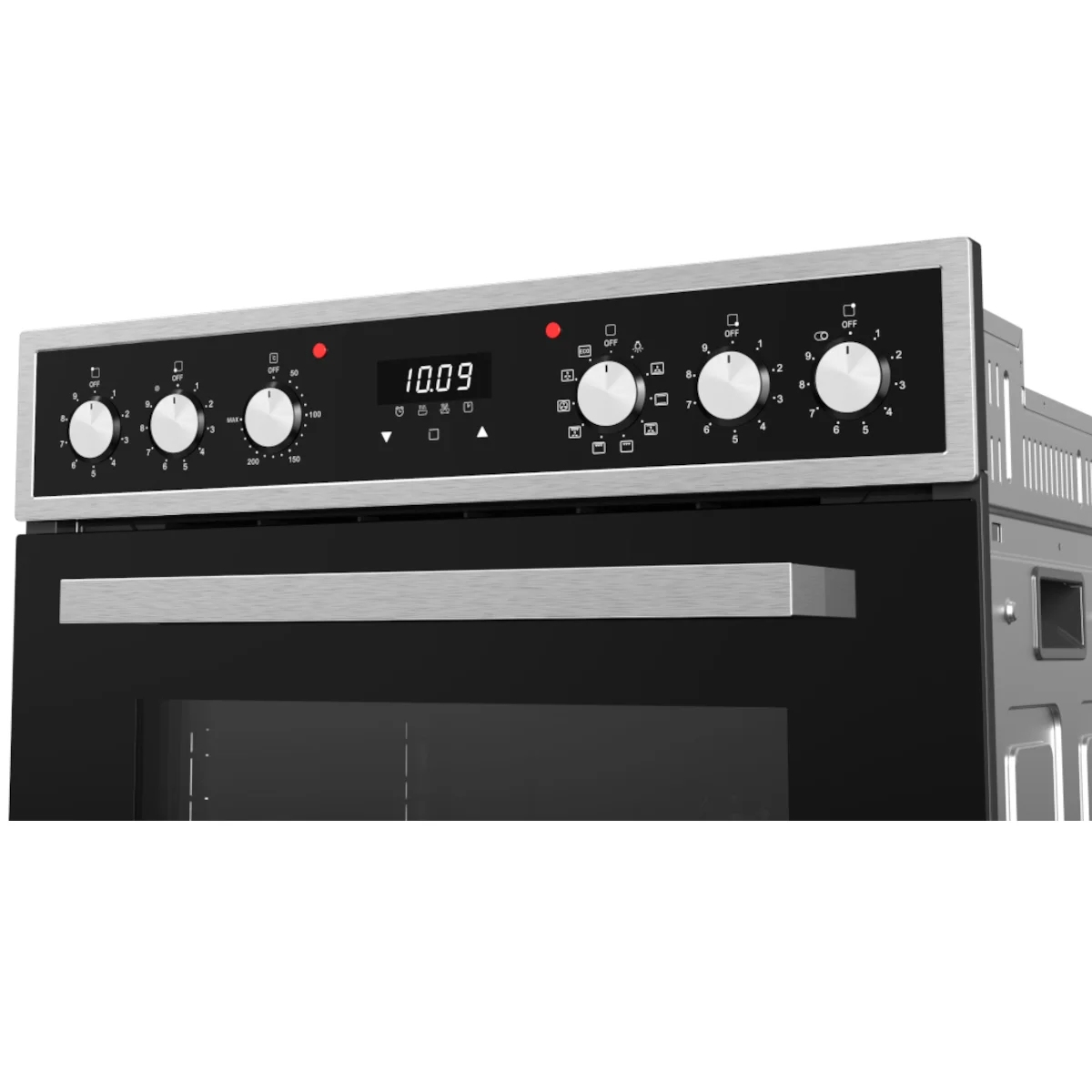 Moderner Backofen mit digitaler Anzeige, Drehreglern und Edelstahldetails.