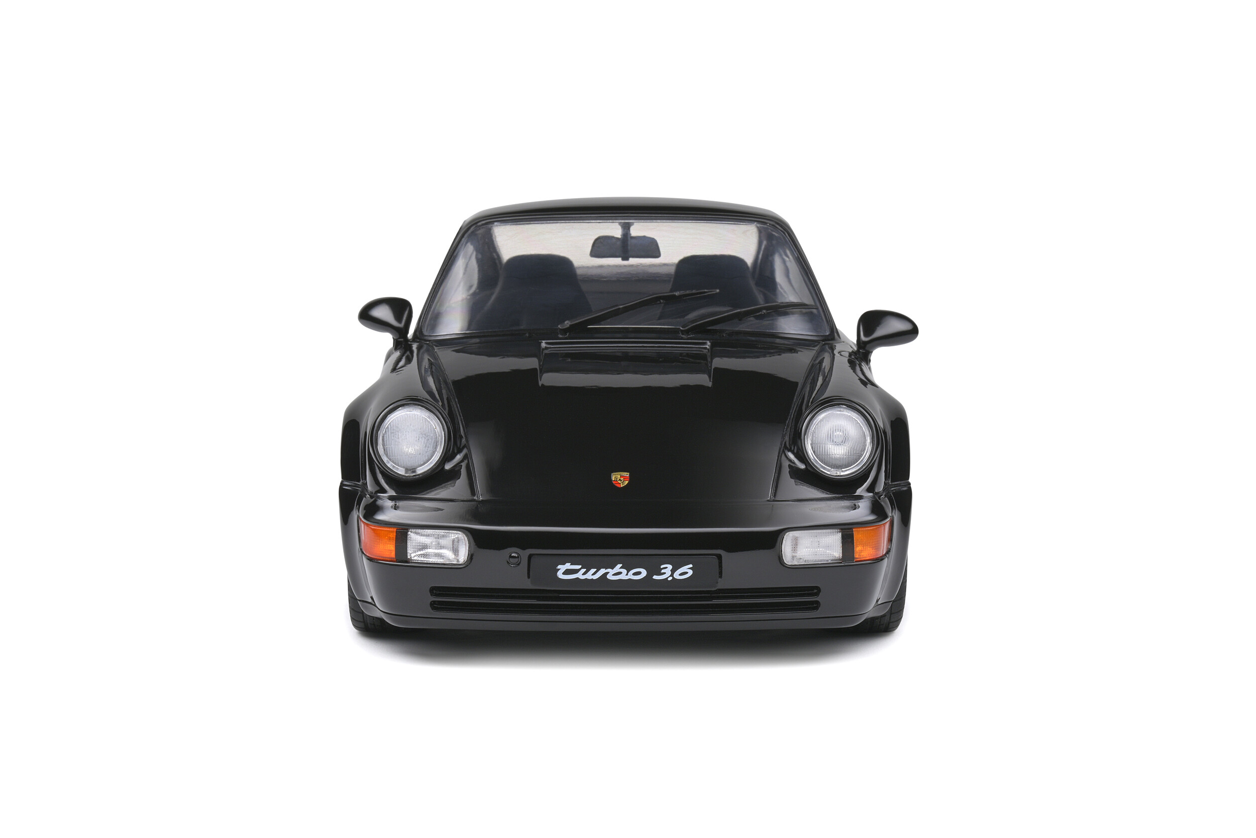 Schwarzer Porsche 911 Turbo 3.6 mit Frontansicht auf weißem Hintergrund.