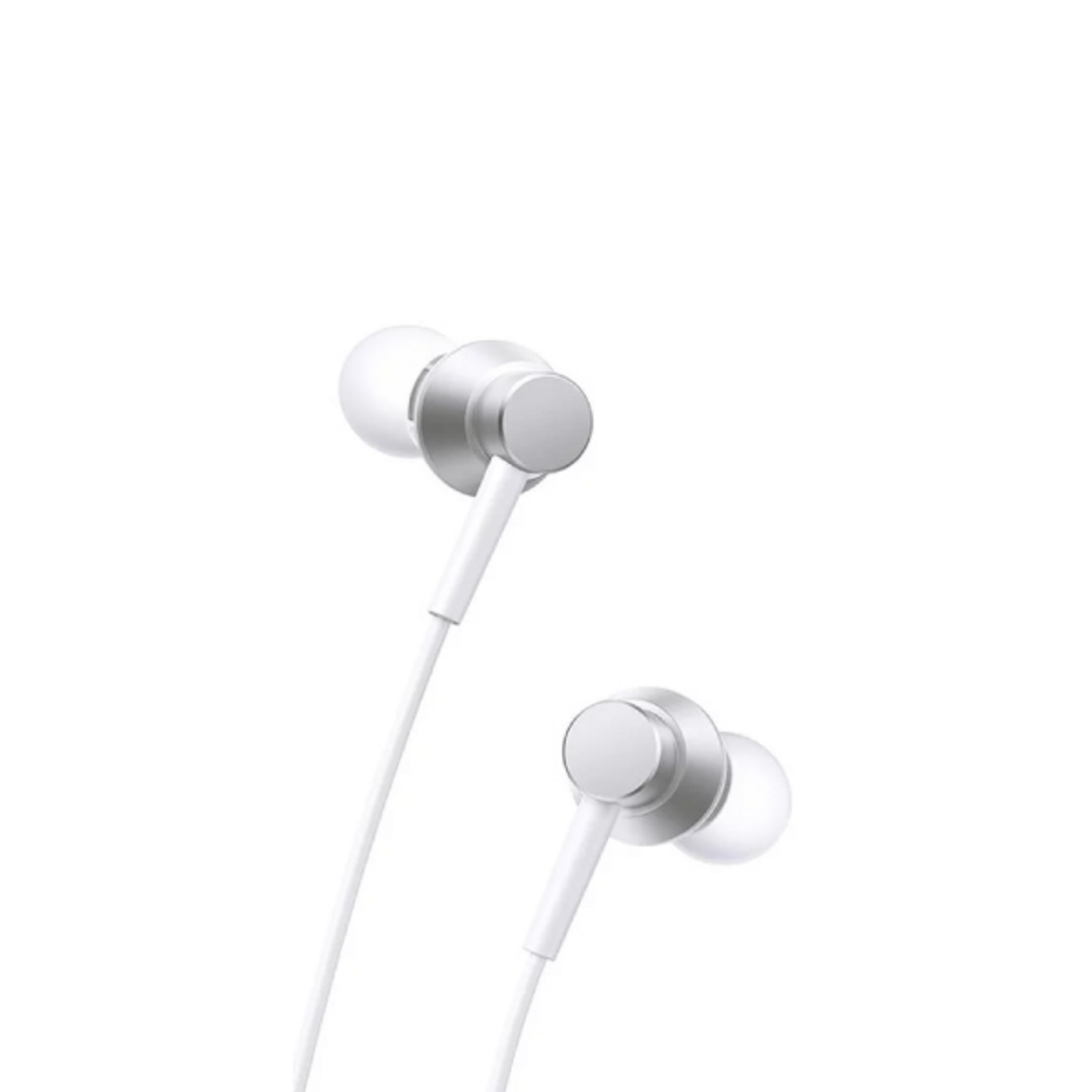 Białe słuchawki ze srebrnymi akcentami na białym tle.