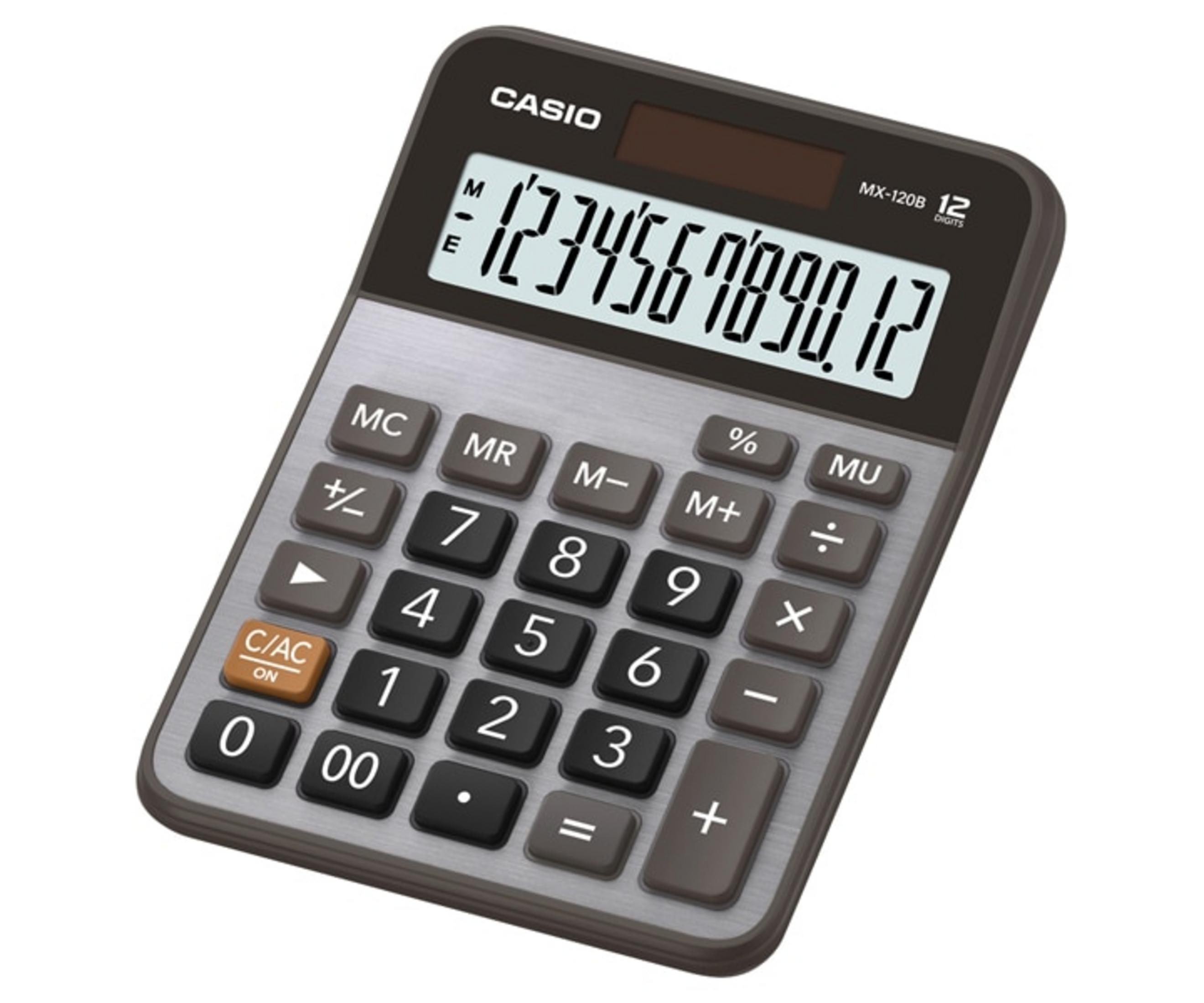 Gri Casio hesap makinesi, gümüş yüzlü ve siyah tuş takımlı, sayılar gösteriyor.