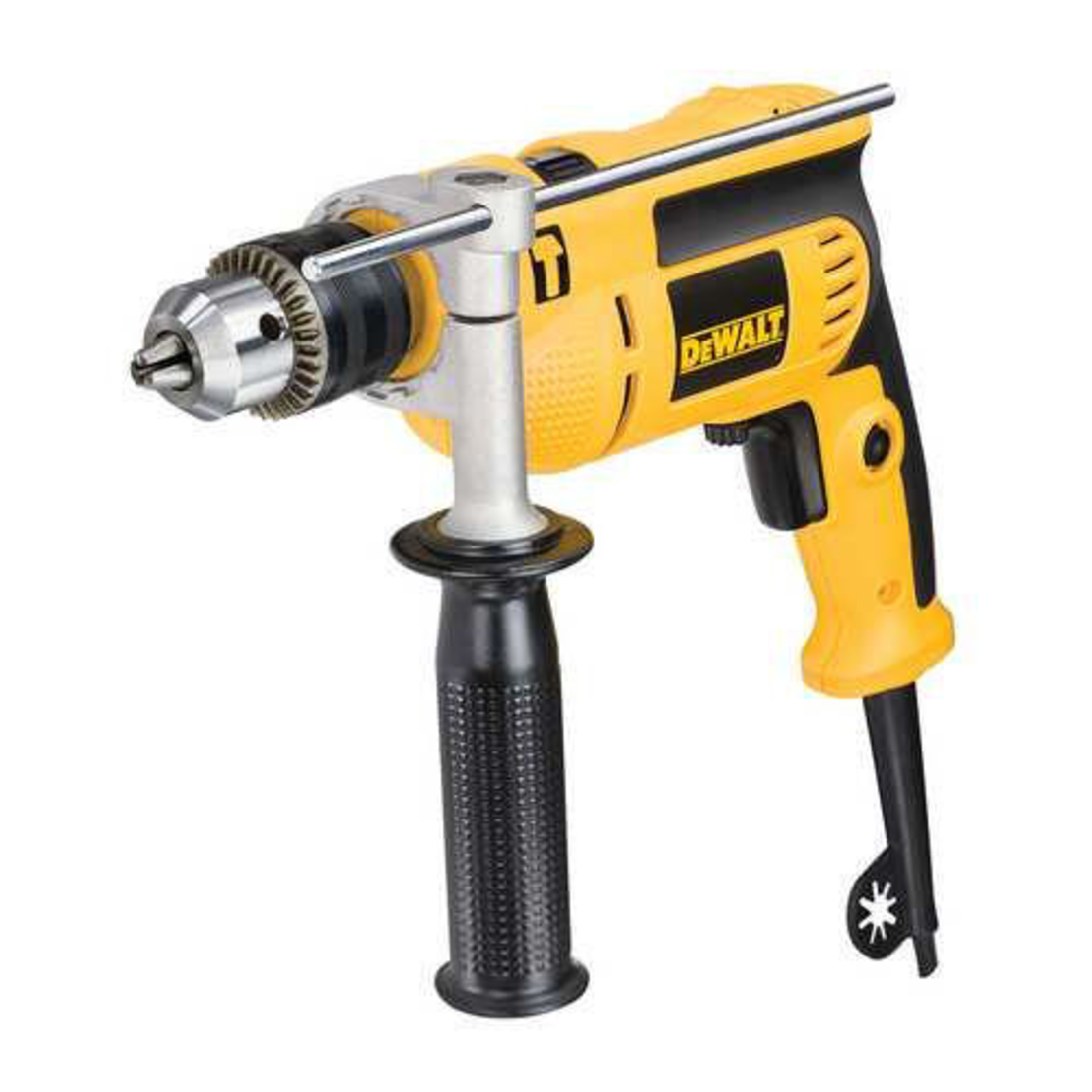 Un taladro con cable DeWalt amarillo y negro con un portabrocas plateado y un mango negro acoplado, en ángulo sobre un fondo blanco.