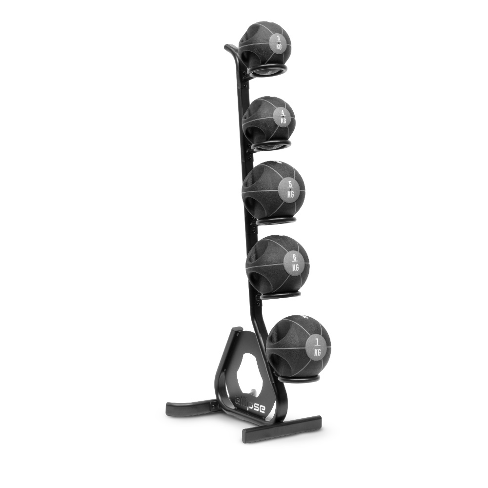 Un soporte negro con cinco balones medicinales de diferentes tamaños y pesos.