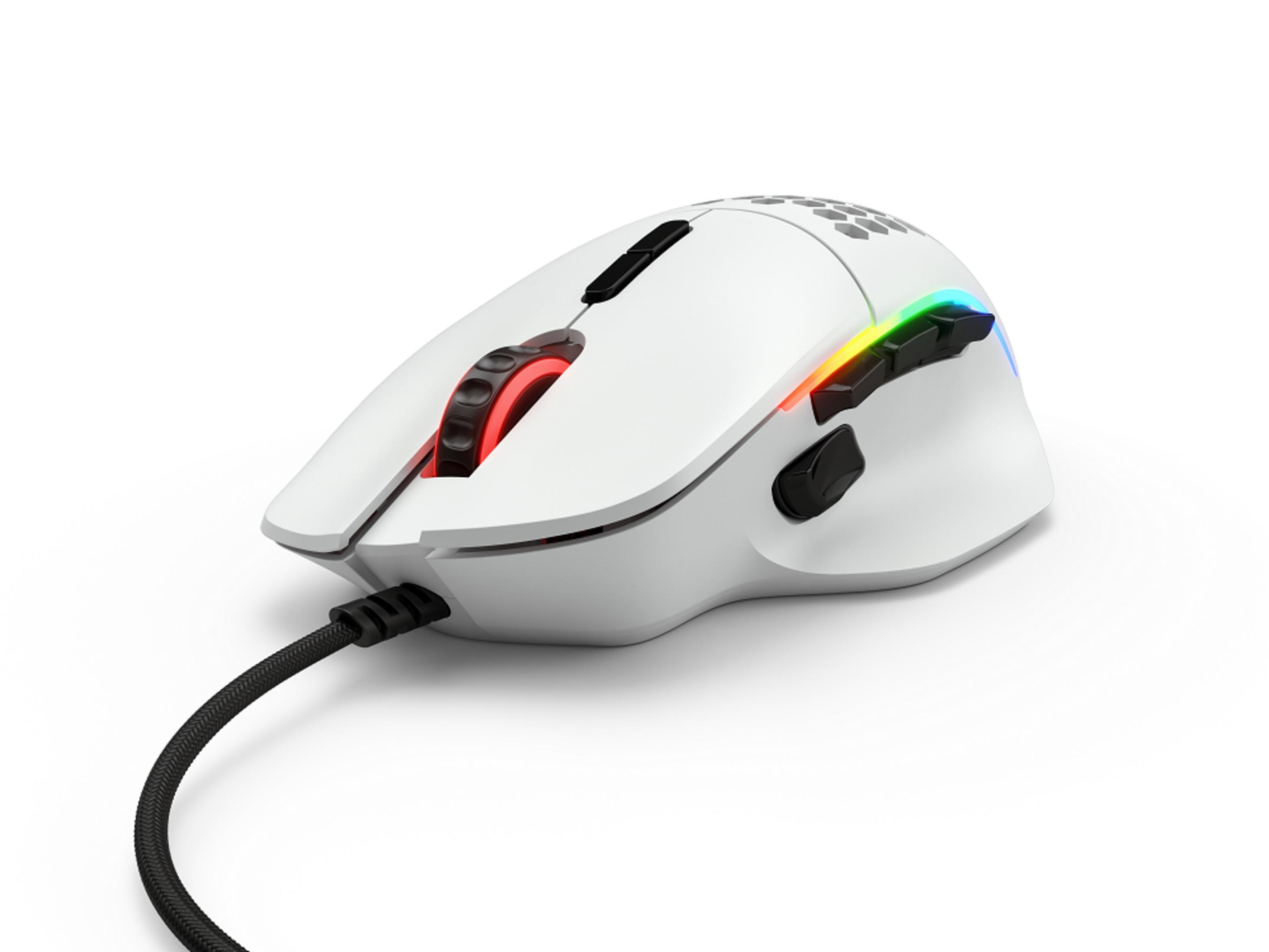 Biała mysz gamingowa z podświetleniem RGB i czarnym kablem.