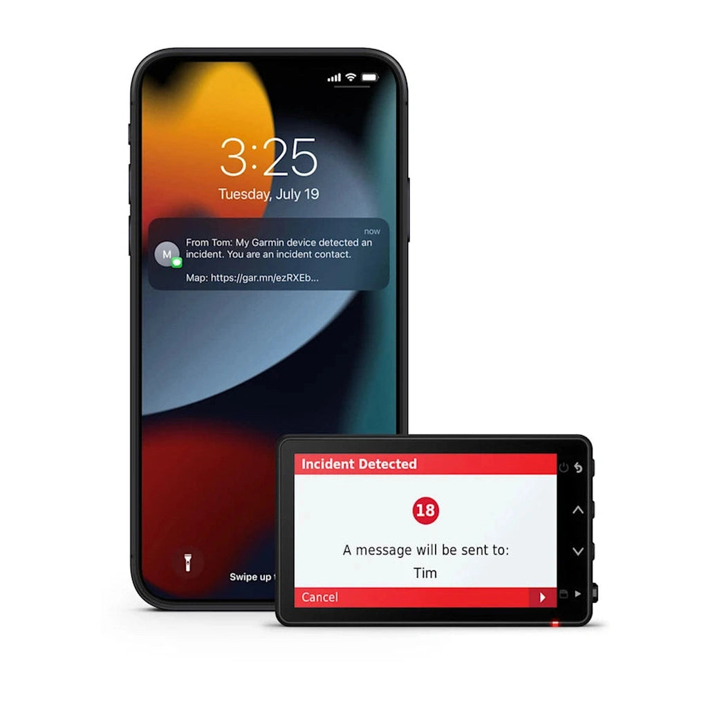 Ein Smartphone zeigt eine Benachrichtigung über einen Vorfall an. Ein kleines Gerät zeigt ebenfalls eine Meldung an.