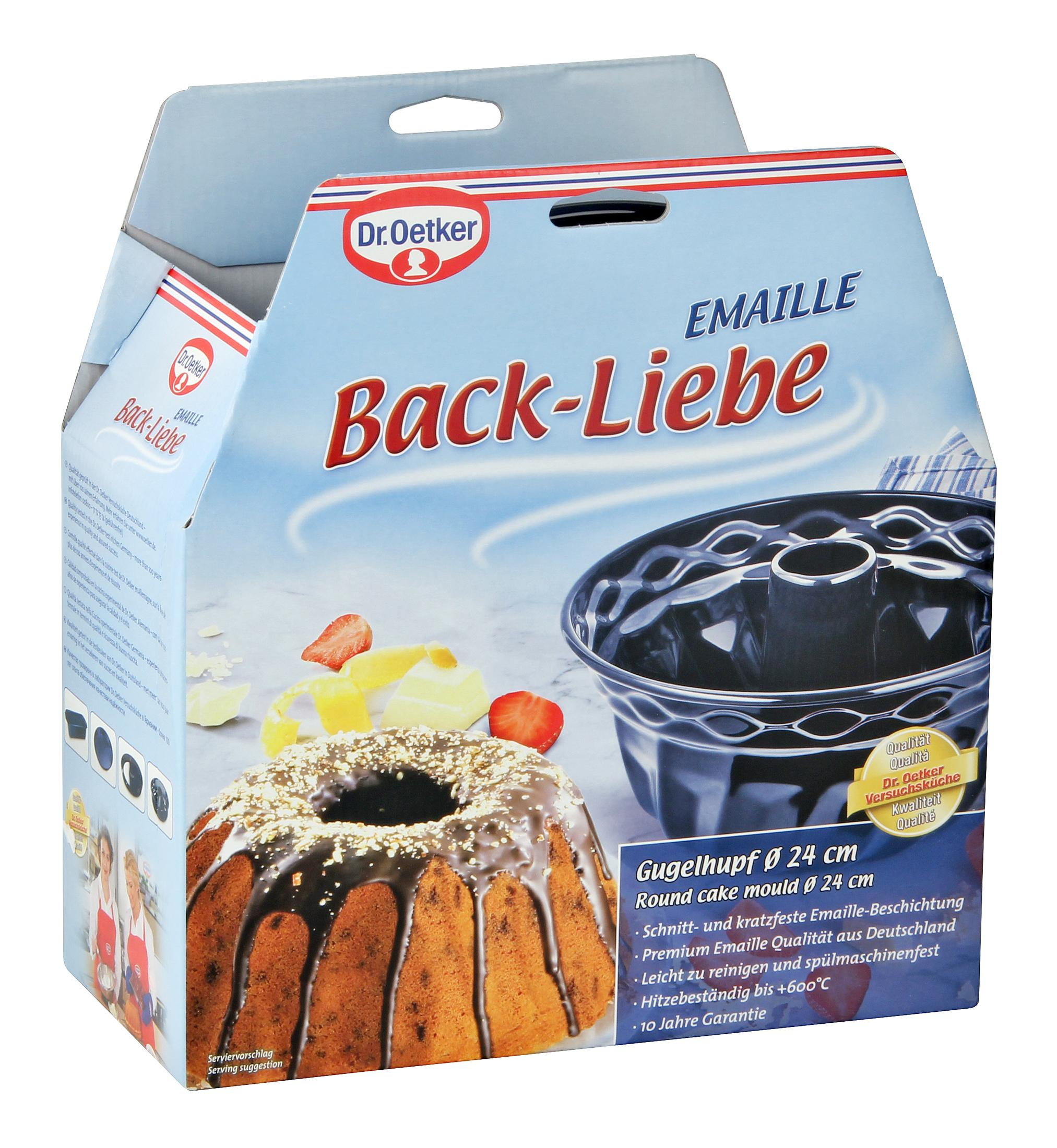 Verpackung für eine Gugelhupfform von Dr. Oetker mit einem Kuchen und Früchten.