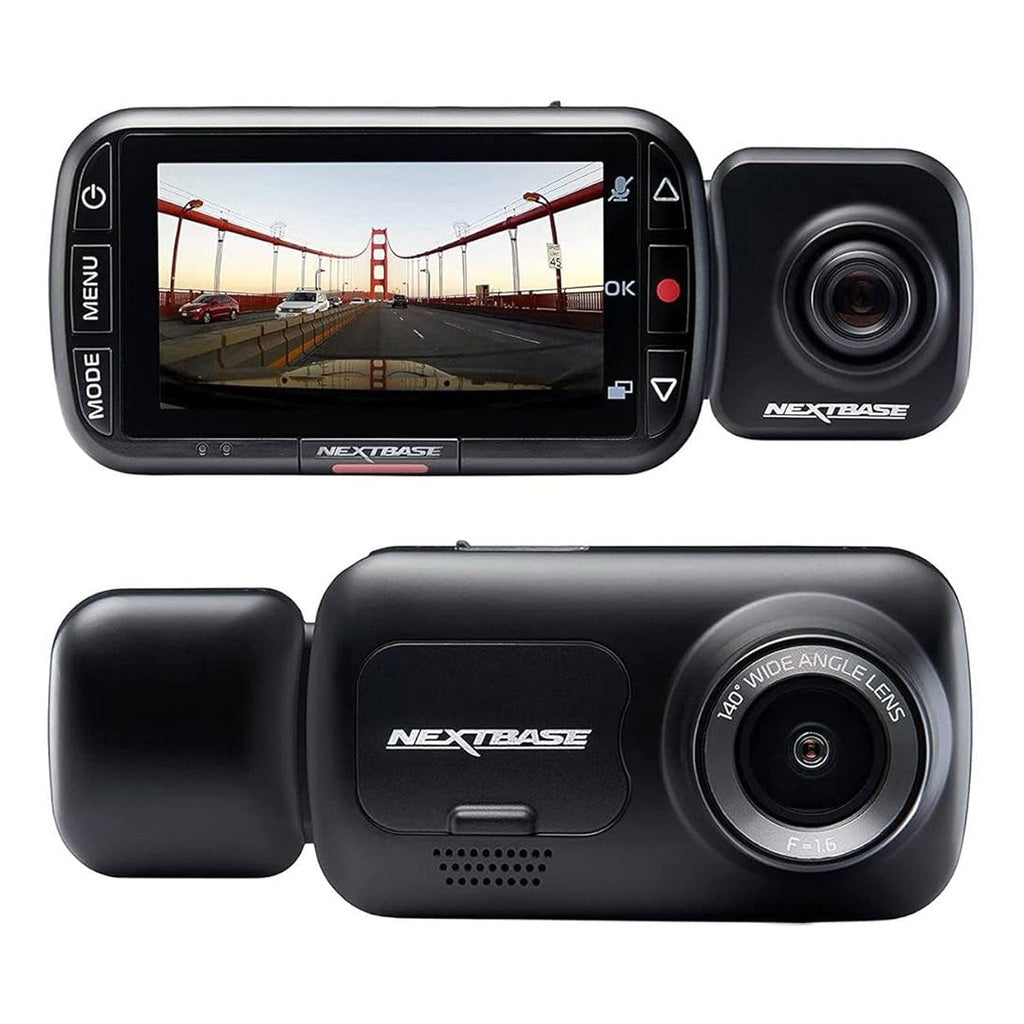 Twee Nextbase dashcams, één toont een brug, de andere een lens.