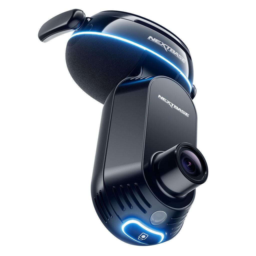 Schwarzer Nextbase Dashcam mit blauem Lichtring und Linse.