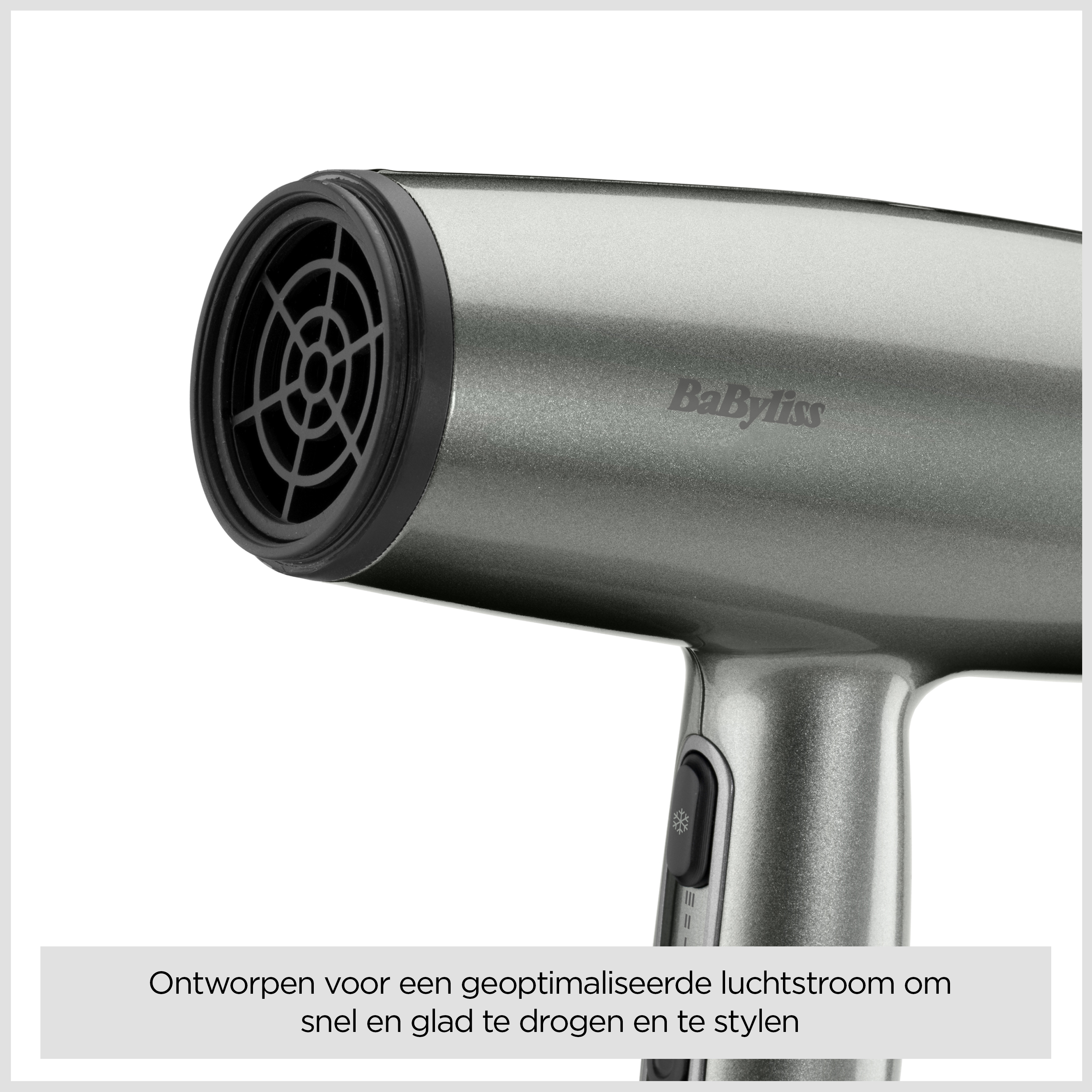 Een grijze BaByliss föhn met een zwarte roosterluchtinlaat.