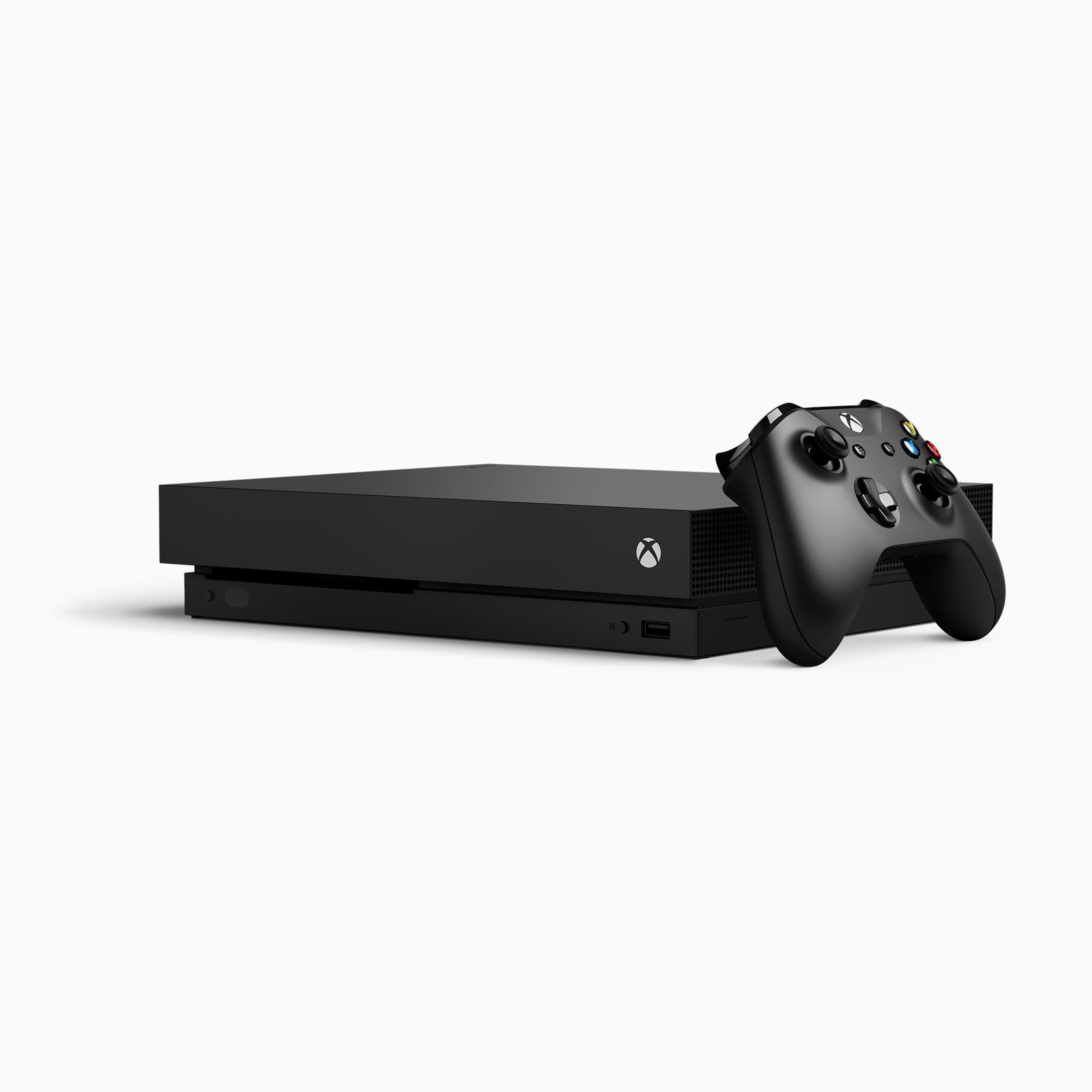 Schwarze Xbox-Konsole mit Controller auf weißem Hintergrund.
