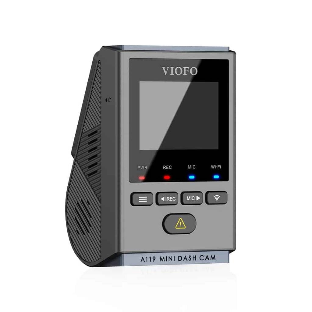 Een grijze VIOFO A119 mini dashcam met scherm en knoppen op witte achtergrond.