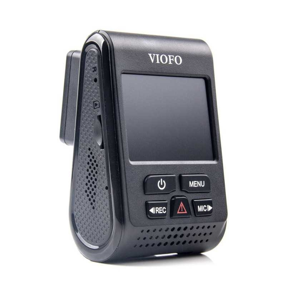 Zwarte VIOFO dashcam met scherm en knoppen voor aan/uit, menu, opname en microfoon.