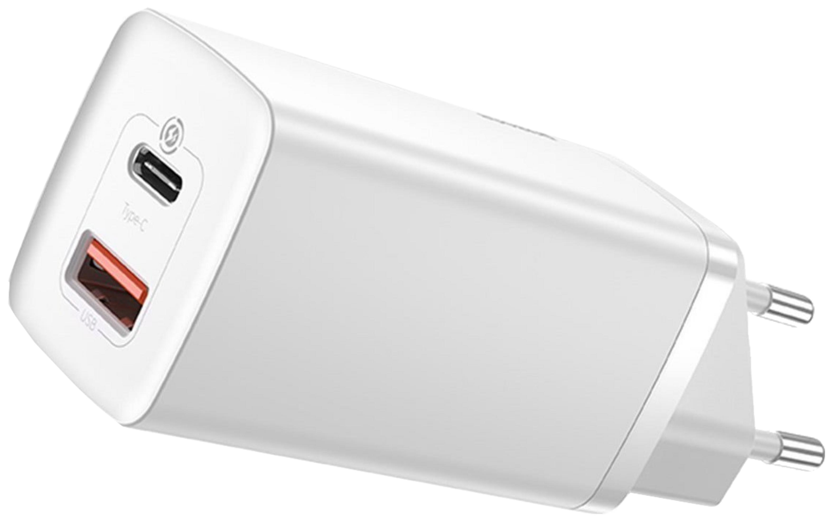 Biała wtyczka ładowarki USB-C i USB-A z dwoma bolcami.