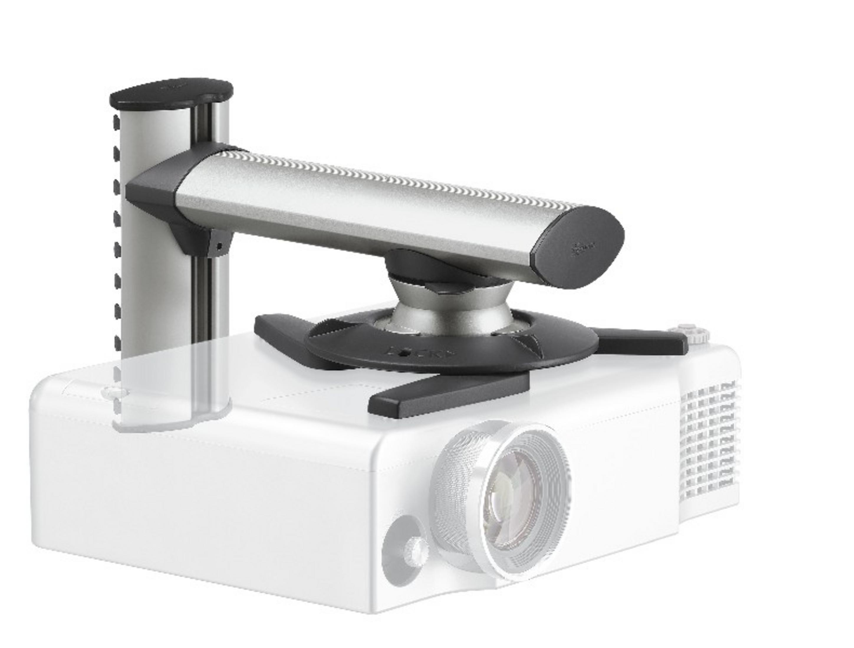 Srebrny uchwyt projektora z czarnymi akcentami na białym projektorze.