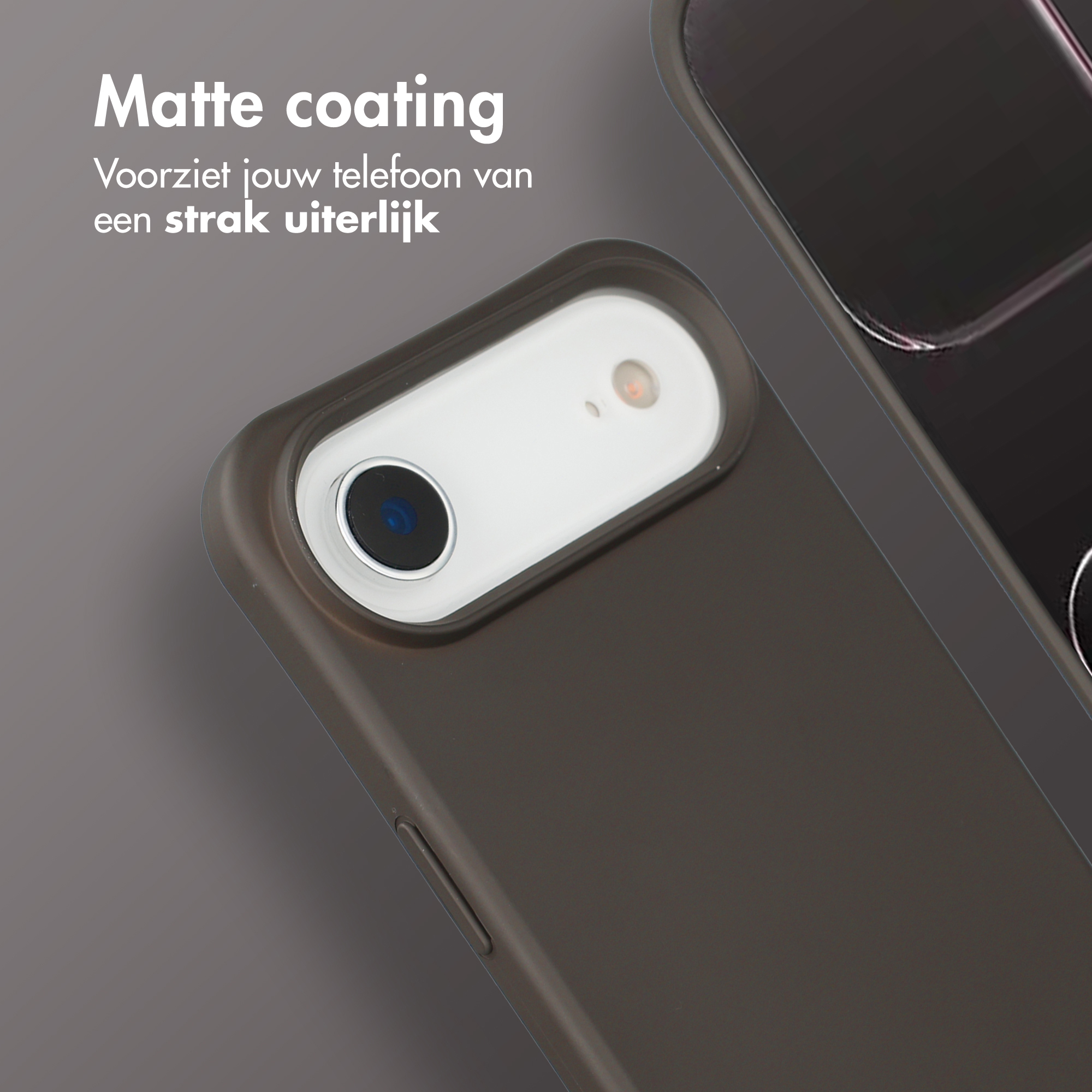 Donkergrijs telefoonhoesje met camera-eiland en tekst.