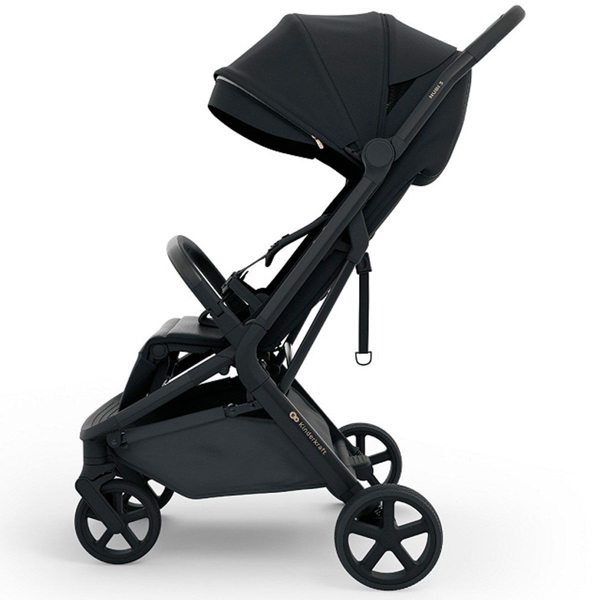 Schwarzer Kinderwagen mit Verdeck, Sitz, Einkaufskorb und vier Rädern.