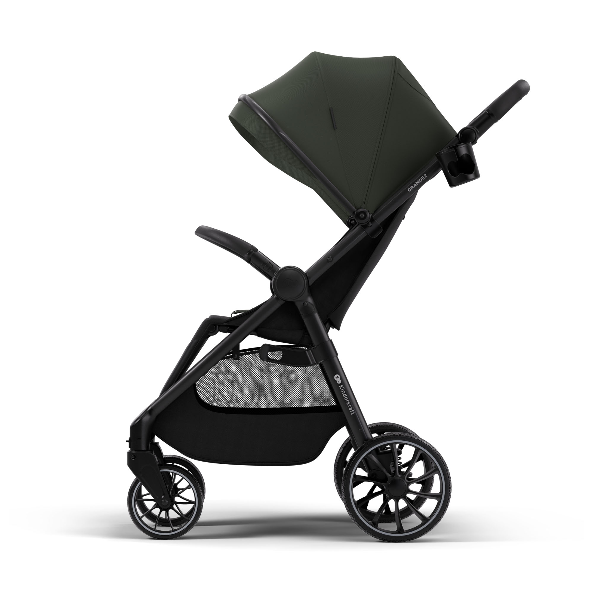 Ein dunkler Kinderwagen mit Verdeck, Sitz und Netzablage auf weißem Hintergrund.