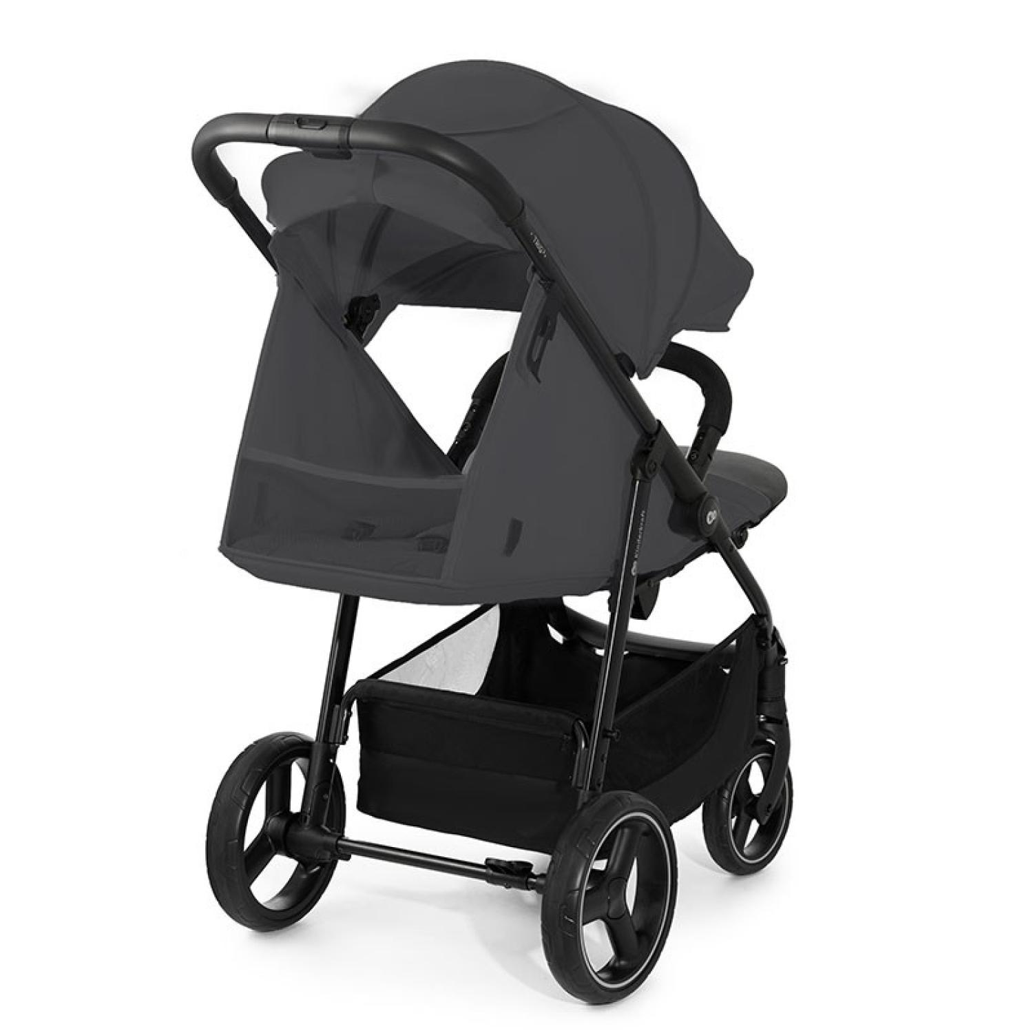 Ein grauer Kinderwagen mit schwarzem Rahmen und Rädern, auf weißem Hintergrund.
