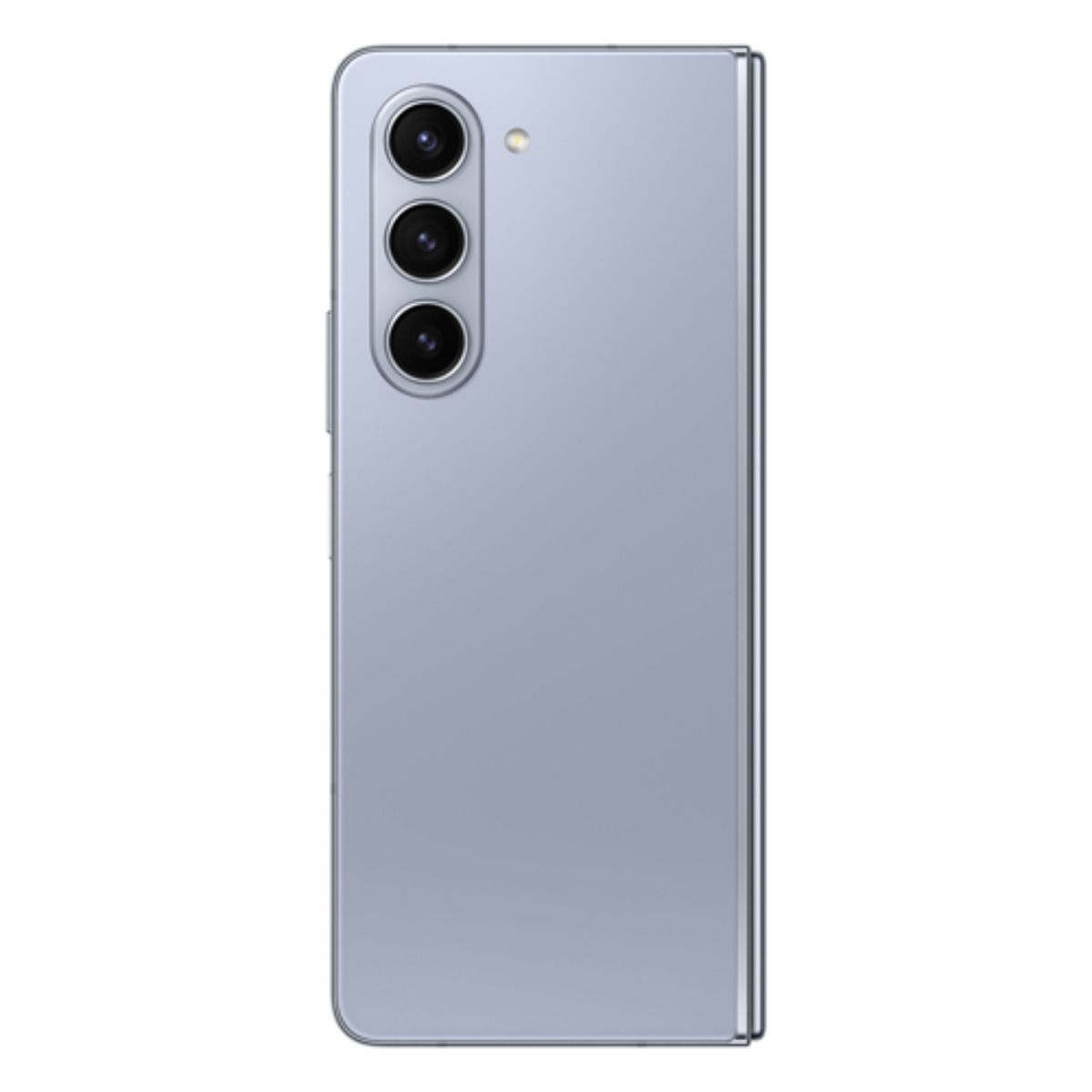 Rückseite eines hellblauen Smartphones mit drei vertikalen Kameras.