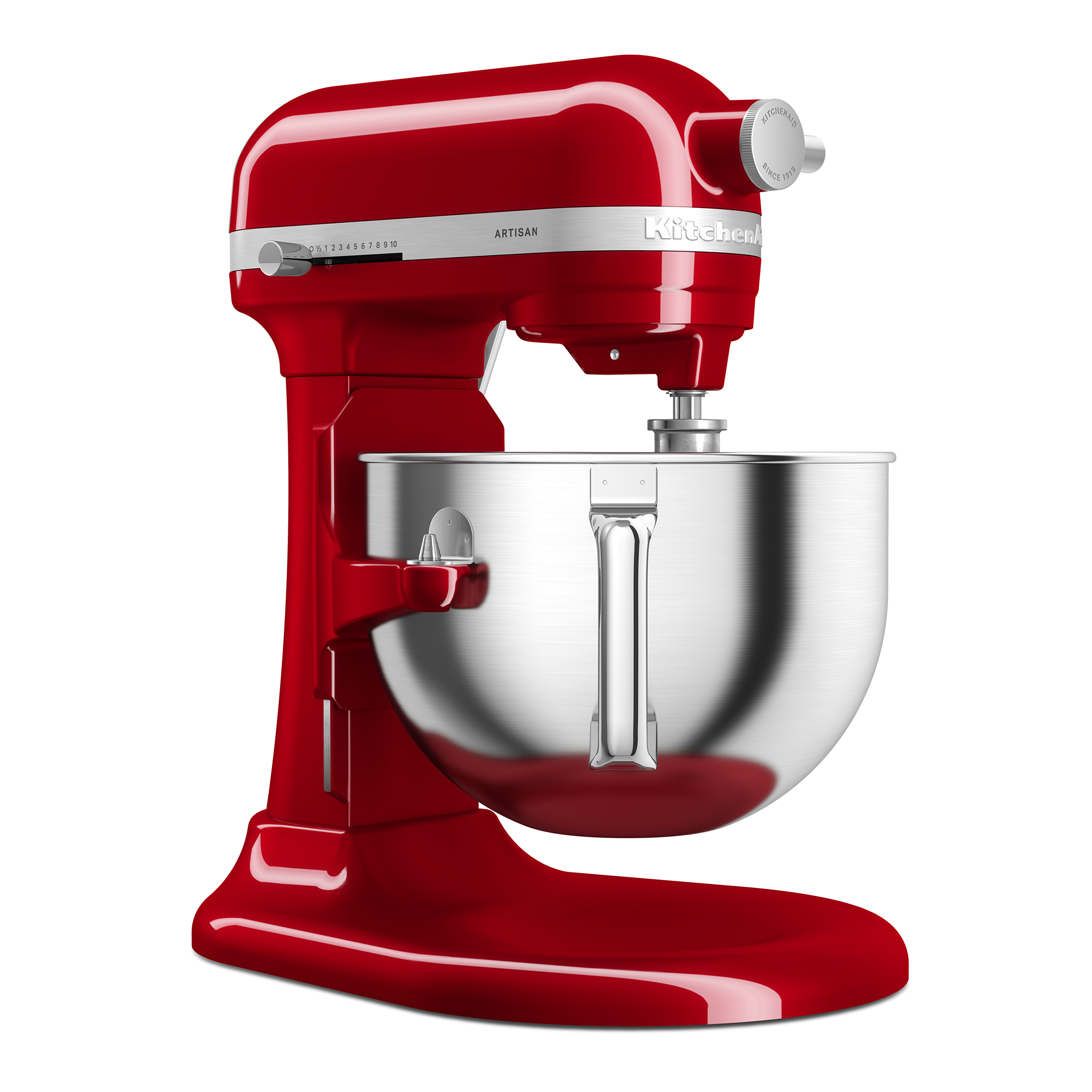 Un robot da cucina KitchenAid rosso con ciotola argentata.