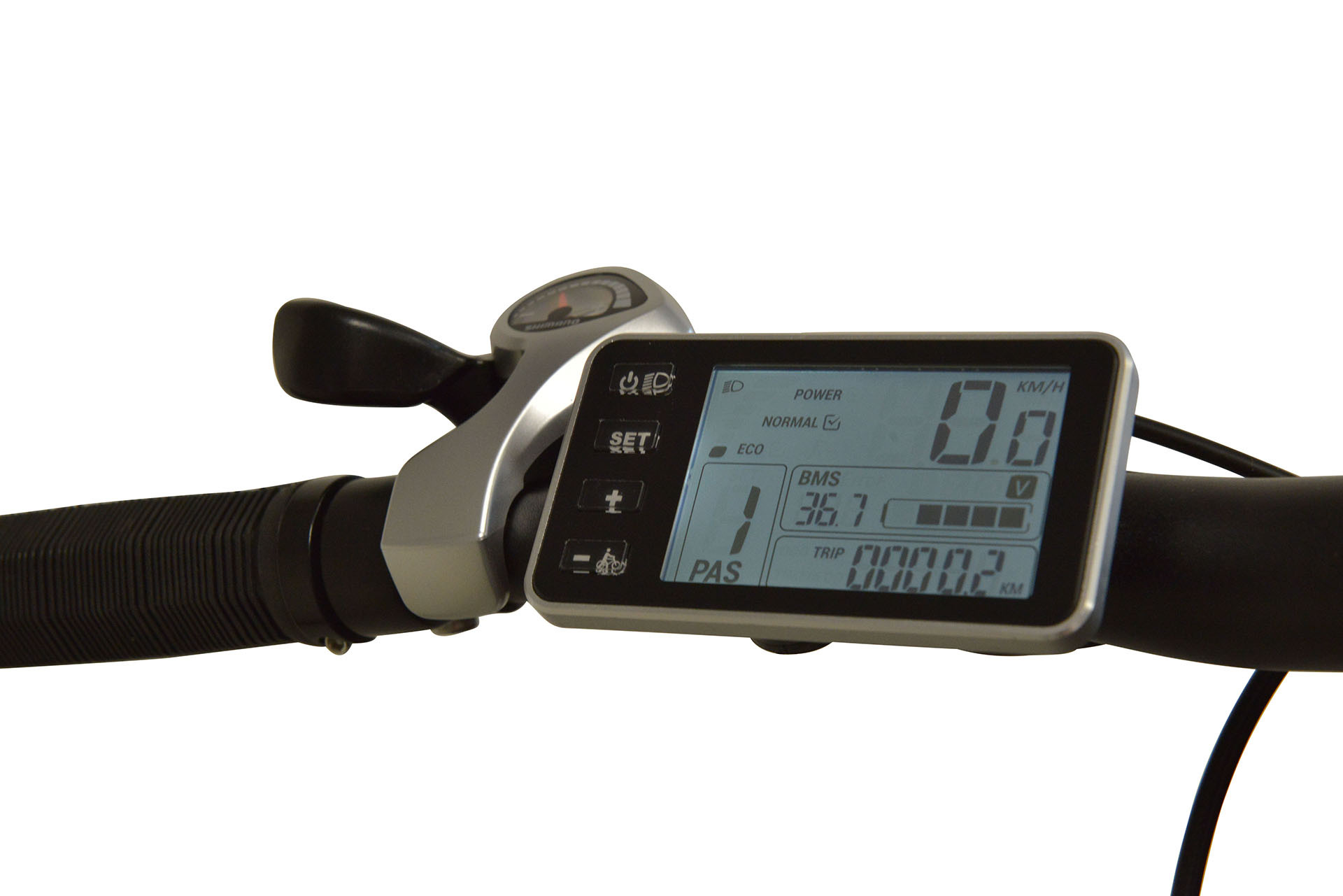 Wyświetlacz roweru elektrycznego pokazuje prędkość, poziom baterii i dystans.