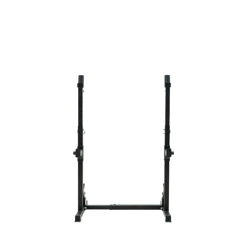 Un soporte de sentadillas negro con postes ajustables sobre fondo blanco.