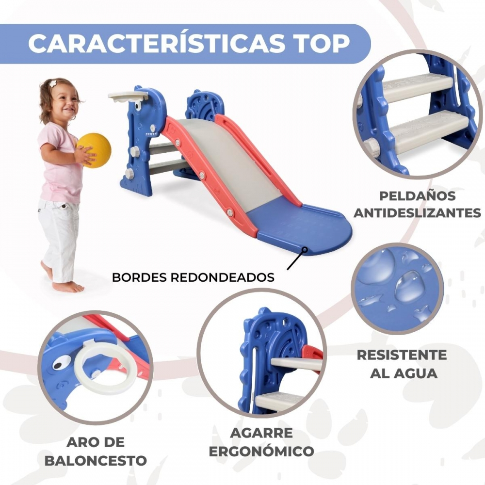 Un niño sostiene una pelota amarilla junto a un tobogán azul y rojo con canasta.
