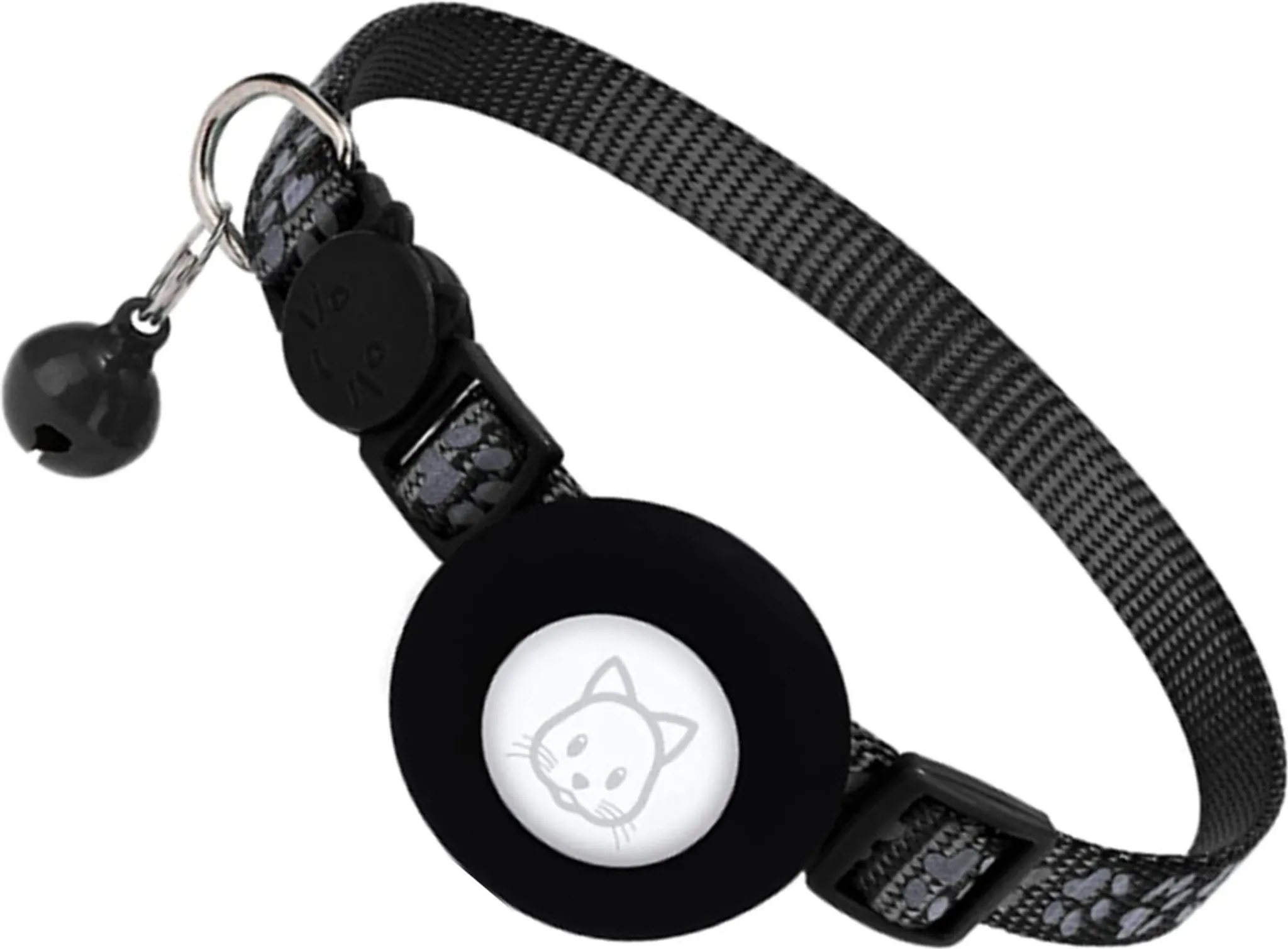 Ein schwarzes Halsband mit Pfotenmuster und einem Glockenanhänger.
