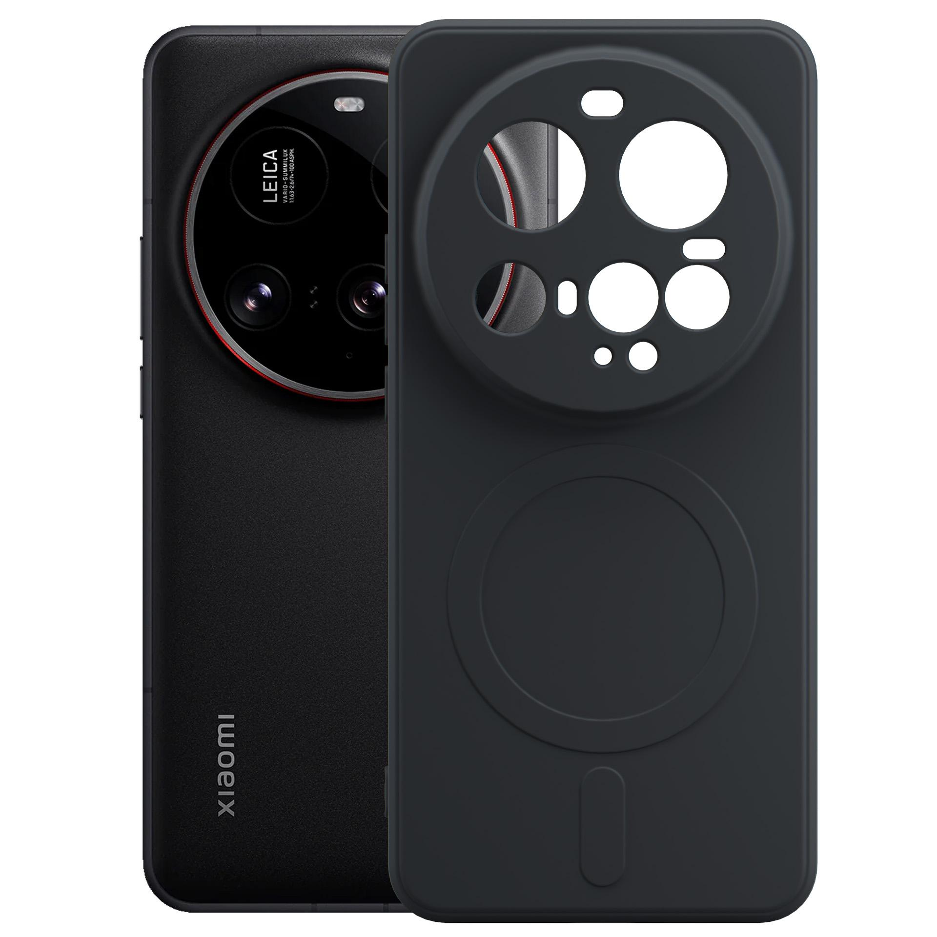 Czarny smartfon z aparatem Leica obok czarnego etui ochronnego.