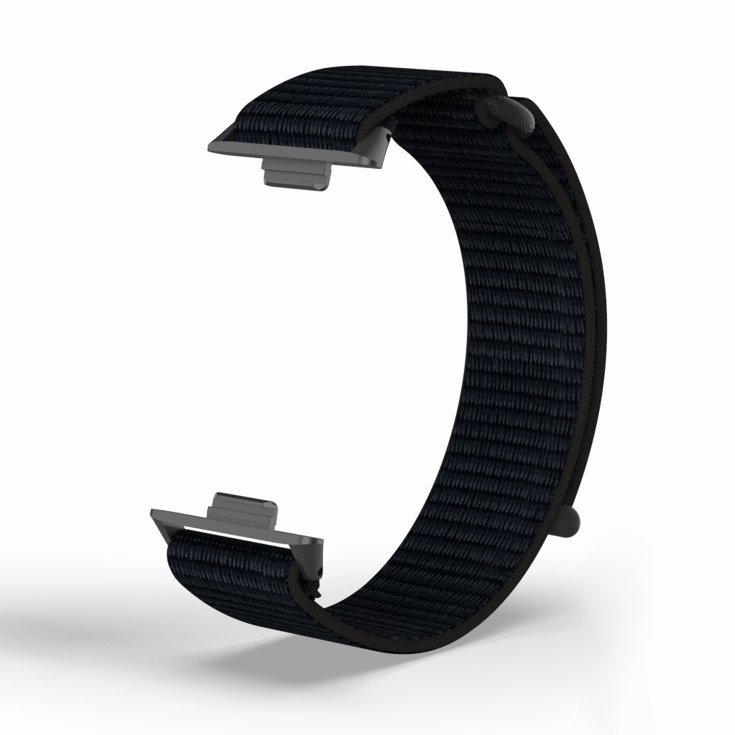 Czarny, tekstylny pasek do zegarka ze srebrnymi złączami na białym tle.