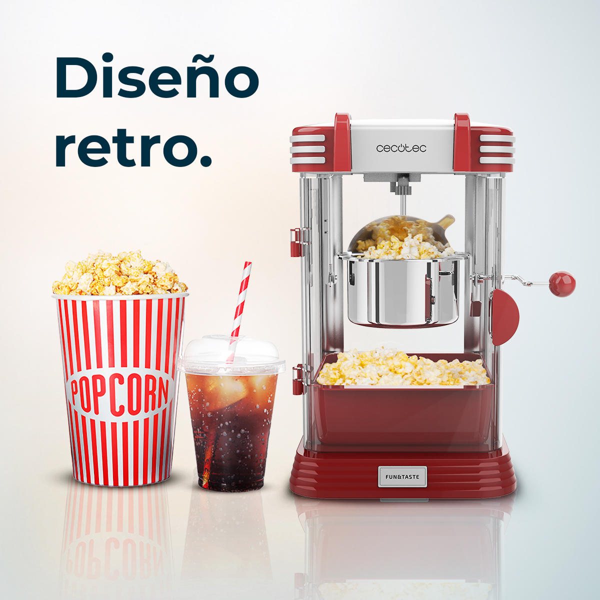 Retro popcornmachine met popcornbeker en drankje. Rode en zilveren stijl.
