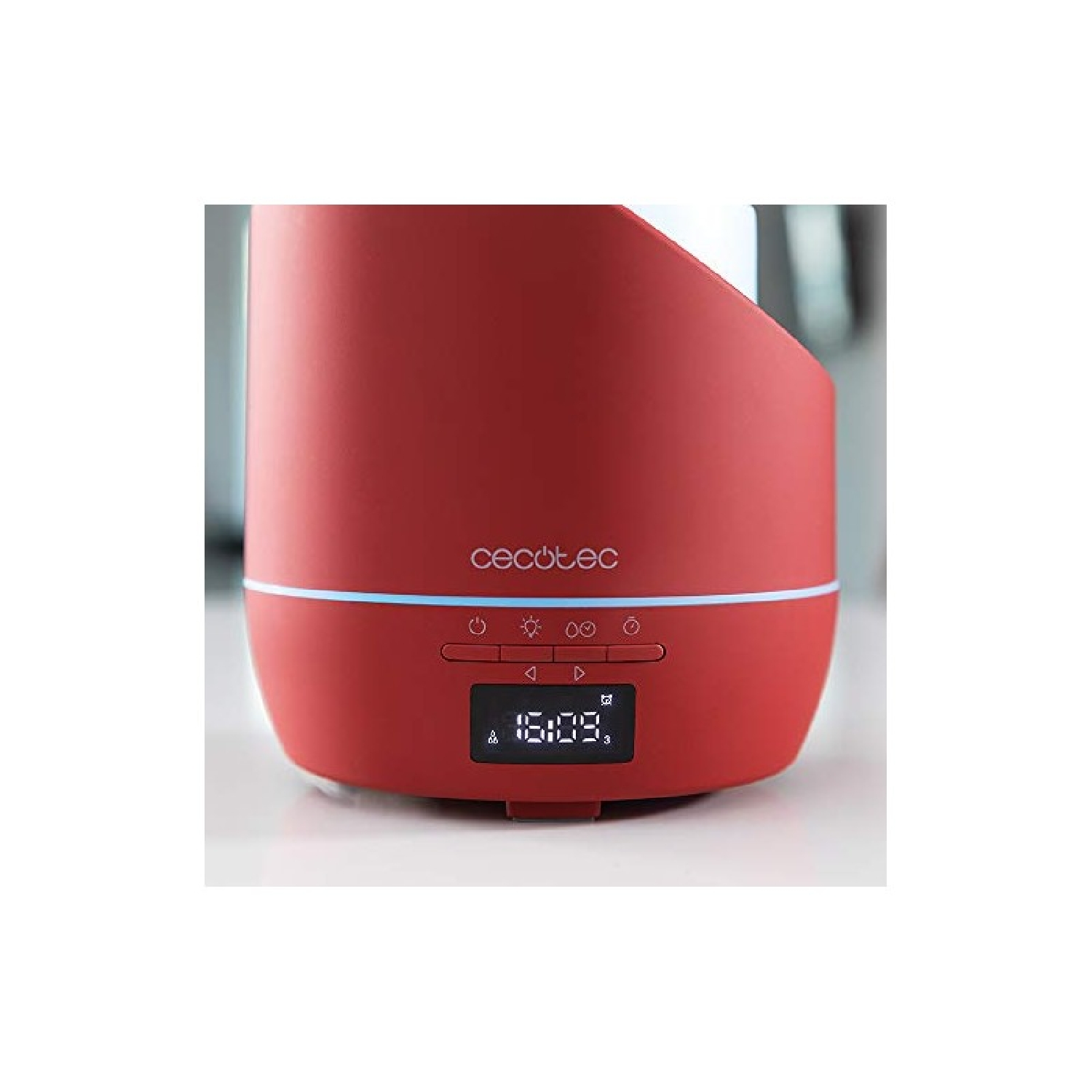 Czerwony nawilżacz z cyfrowym wyświetlaczem pokazującym 16:09.