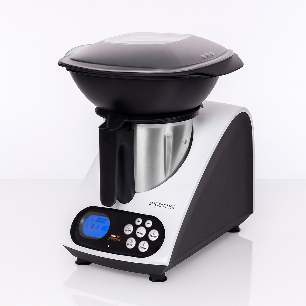 Un robot de cocina blanco y negro con bol de acero inoxidable y pantalla digital.