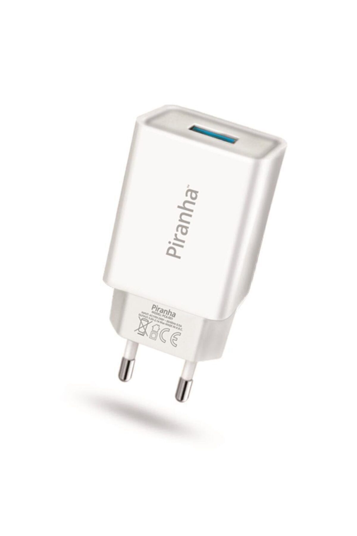 Mavi USB portlu ve AB fişli beyaz Piranha telefon şarj cihazı.