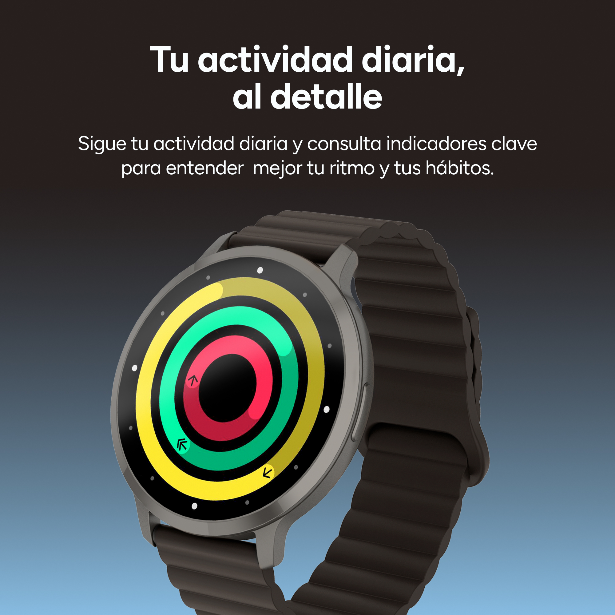 Uno smartwatch grigio con anelli colorati e frecce su sfondo blu.