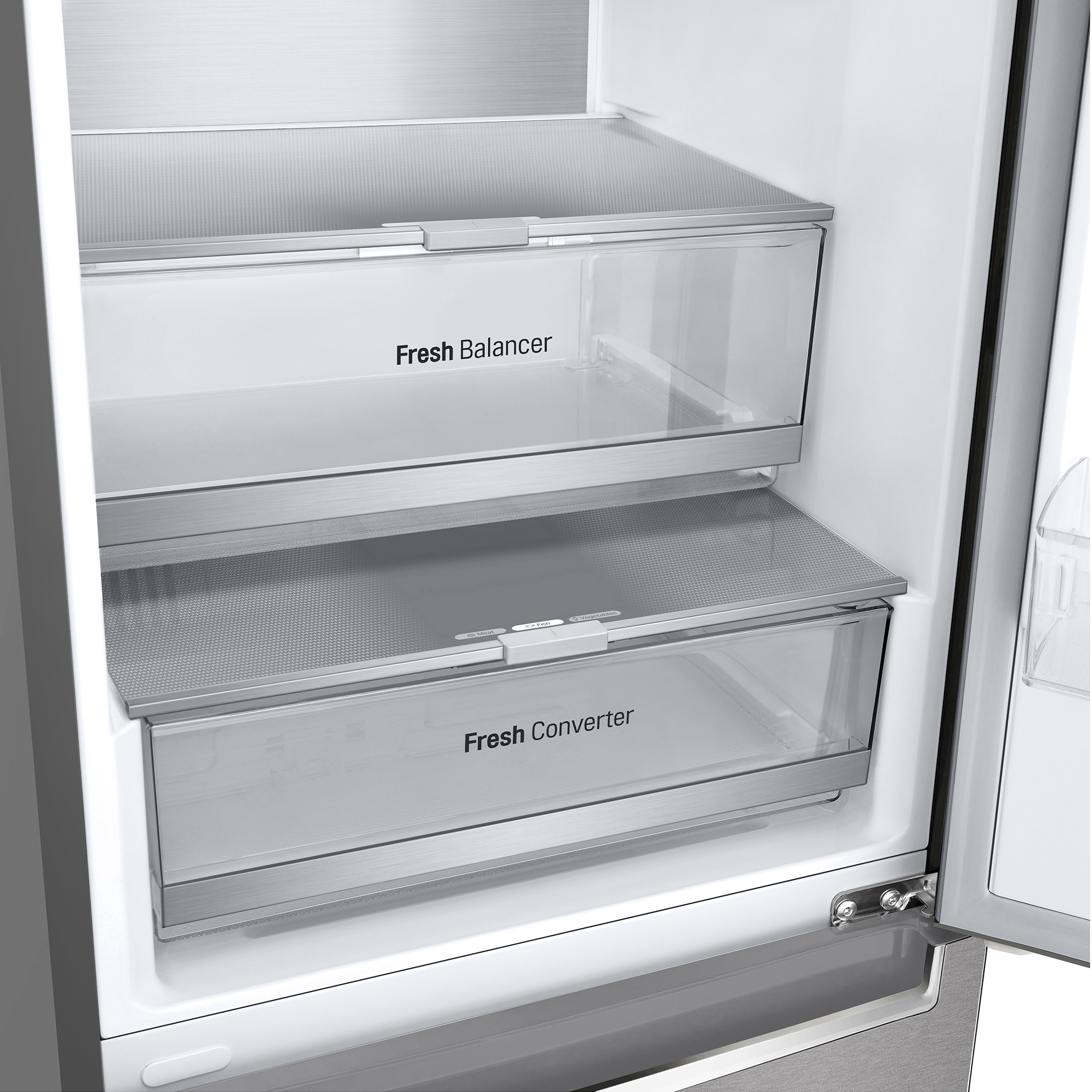 Kühlschrank-Innenraum mit zwei Schubladen: Fresh Balancer und Fresh Converter.